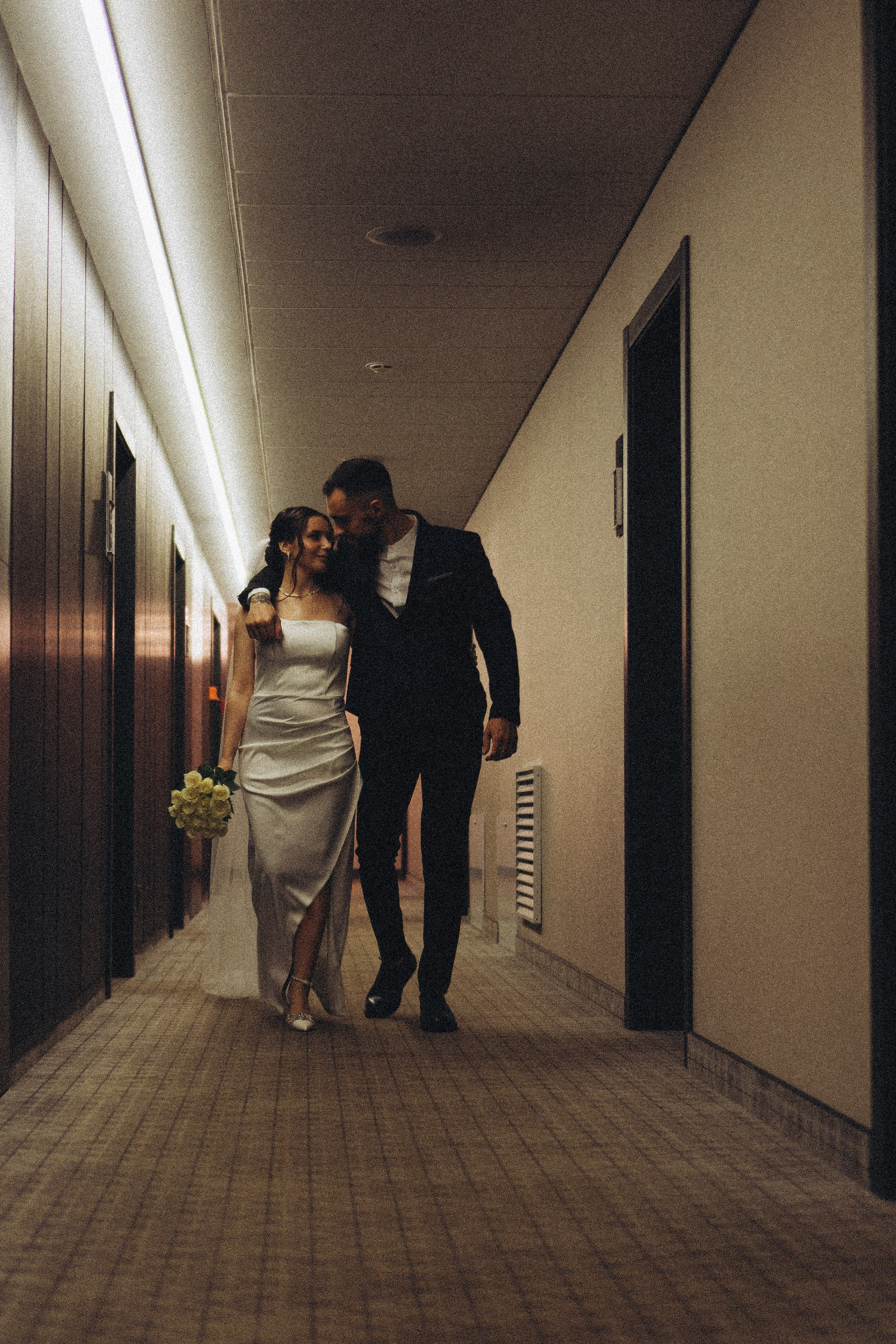 СВАДЕБНАЯ СЬЕМКА СБОРОВ ЖЕНИХА И НЕВЕСТЫ В ОТЕЛЕ И ТАКЖЕ ФОТОСЕССИИЯ В ОТЕЛЕЕ МЕГАПОЛИС БРЯНСК. Профессиональный фотограф, Санкт-Петербург — Виктория Богомолова