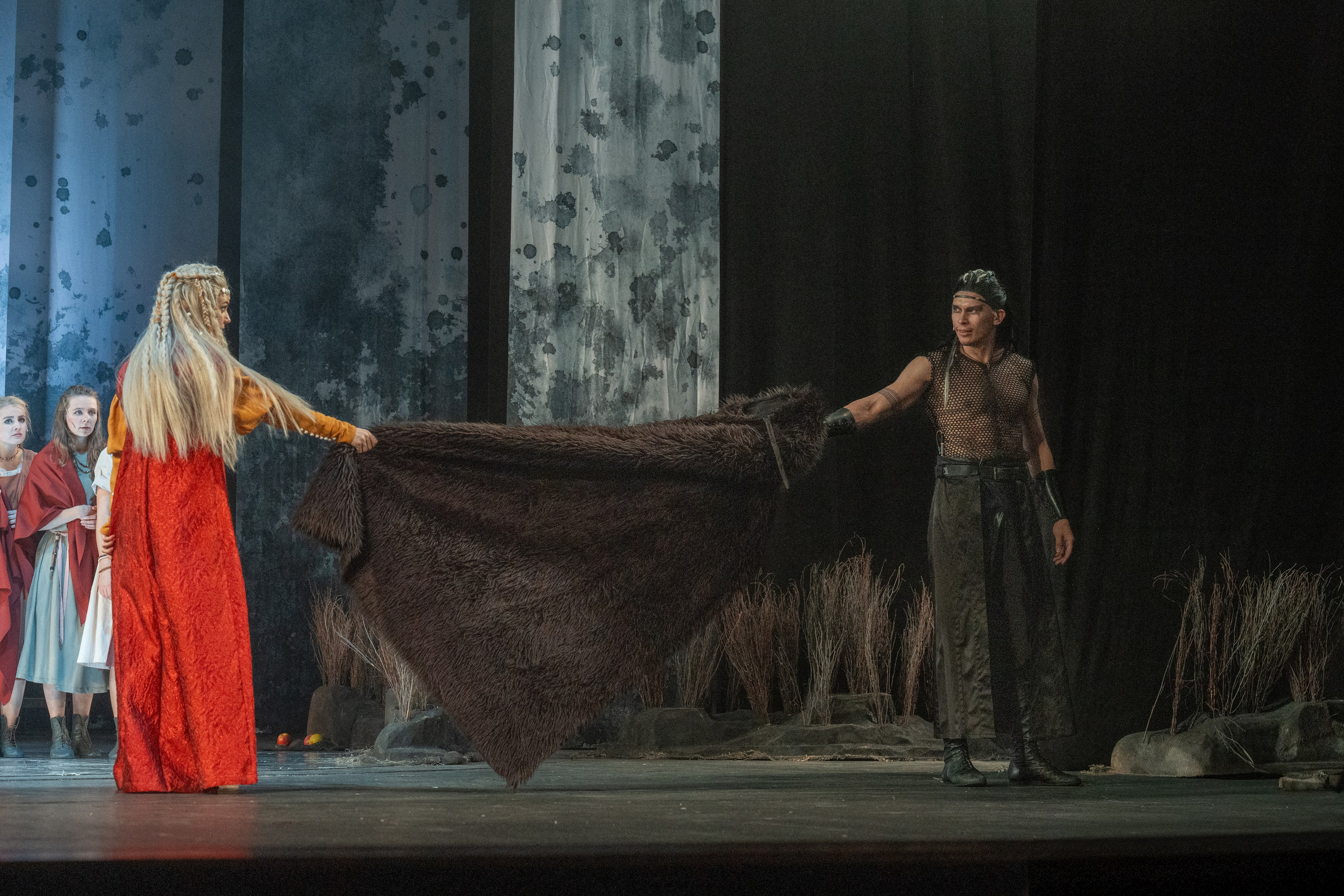 Алтайский молодёжный театр: Яга. Сайт фотографа Сергея Абрамова