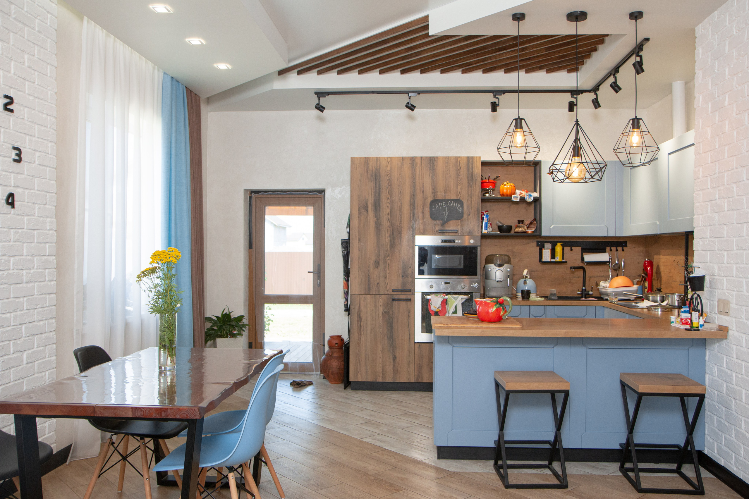 Фотосъёмка квартир и домов. Предметный и репортажный фотограф Алексей Кротов