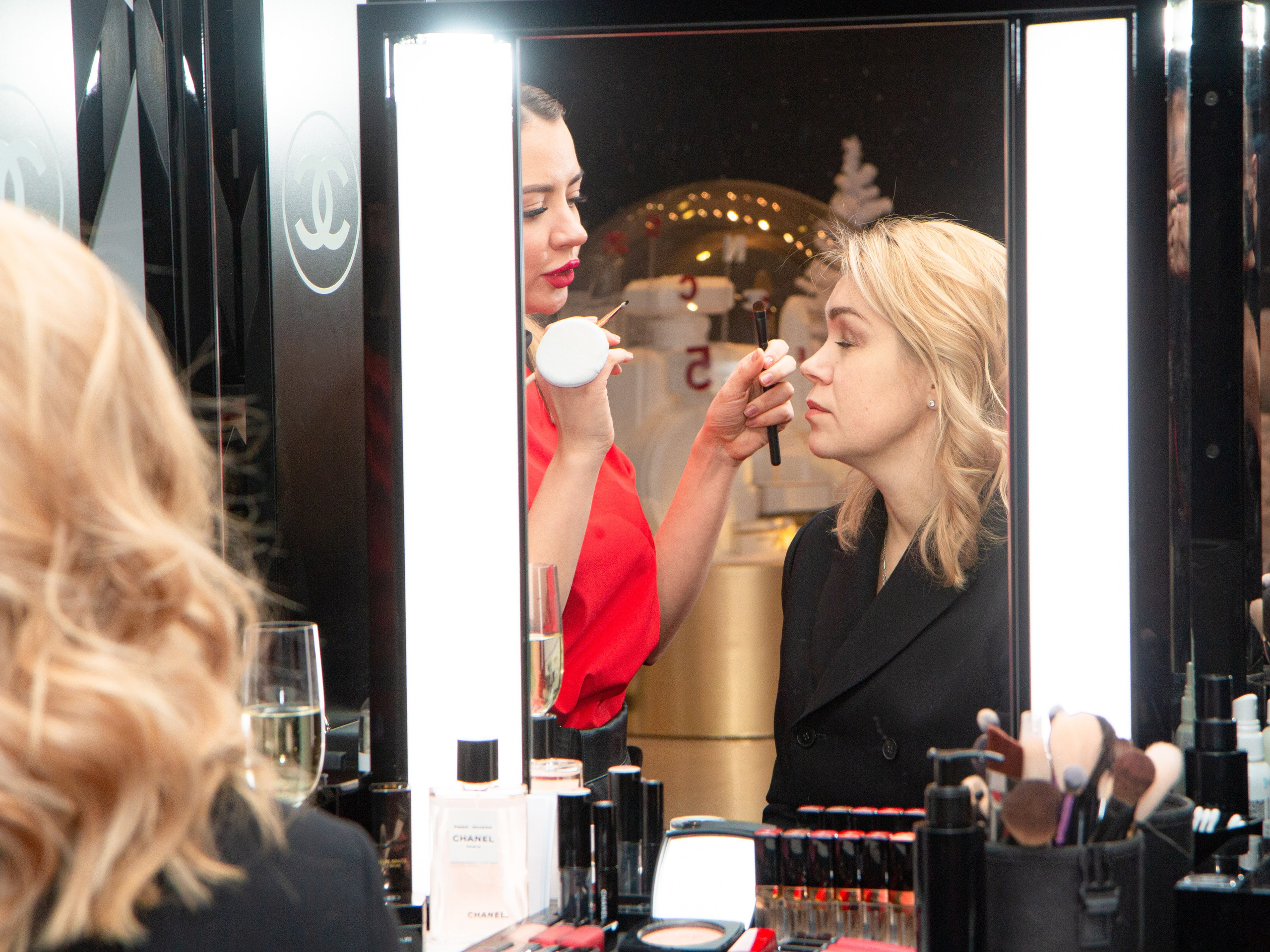 Chanel Екатеринбург. Предметный и репортажный фотограф Алексей Кротов