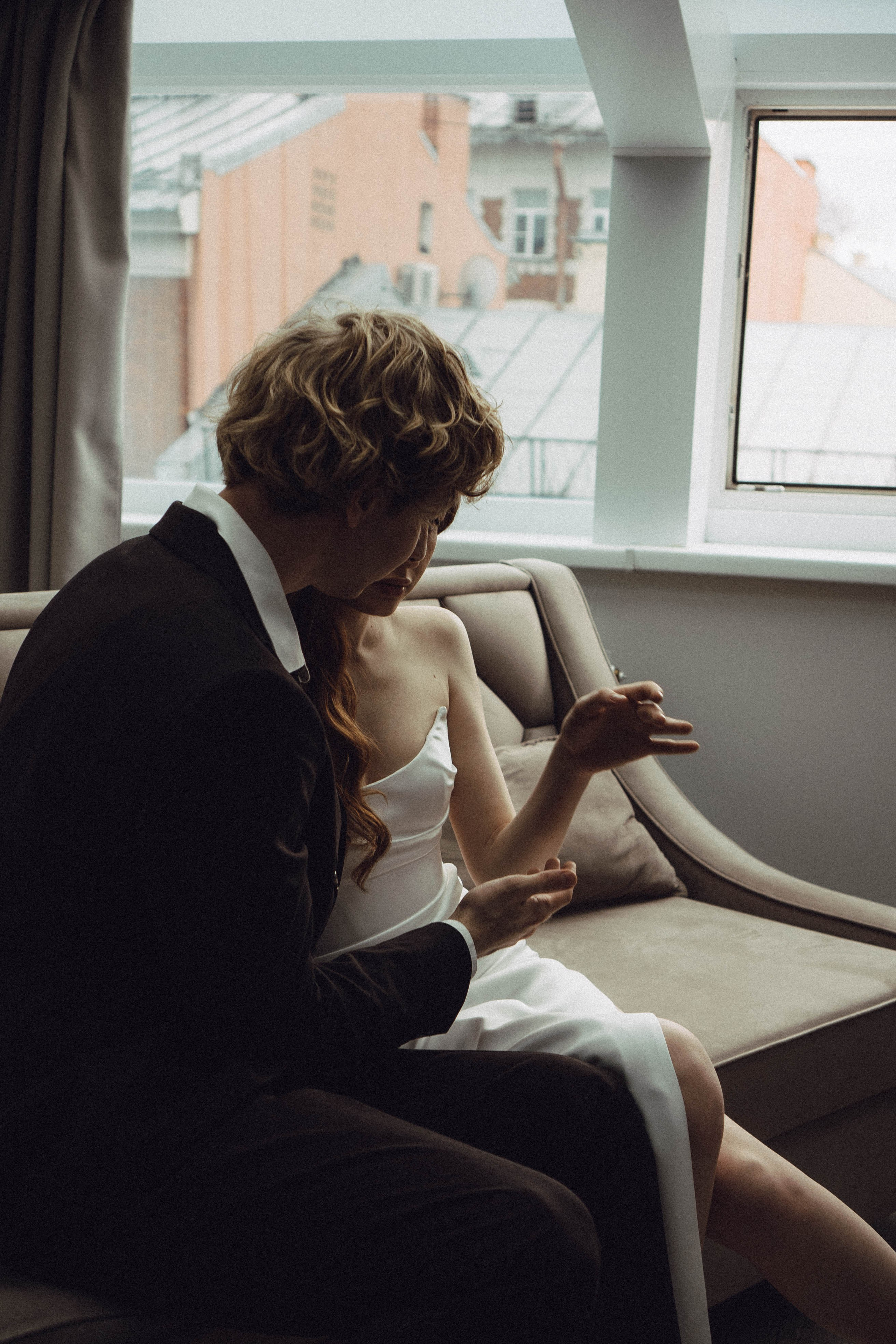 СВАДЕБНАЯ СЬЕМКА В ОТЕЛЕ. СБОРЫ ЖЕНИХА И НЕВЕСТЫ И ТАКЖЕ ТОР И ПОДГОТОВКА К ПРОГУЛКЕ. Профессиональный фотограф, Санкт-Петербург — Виктория Богомолова