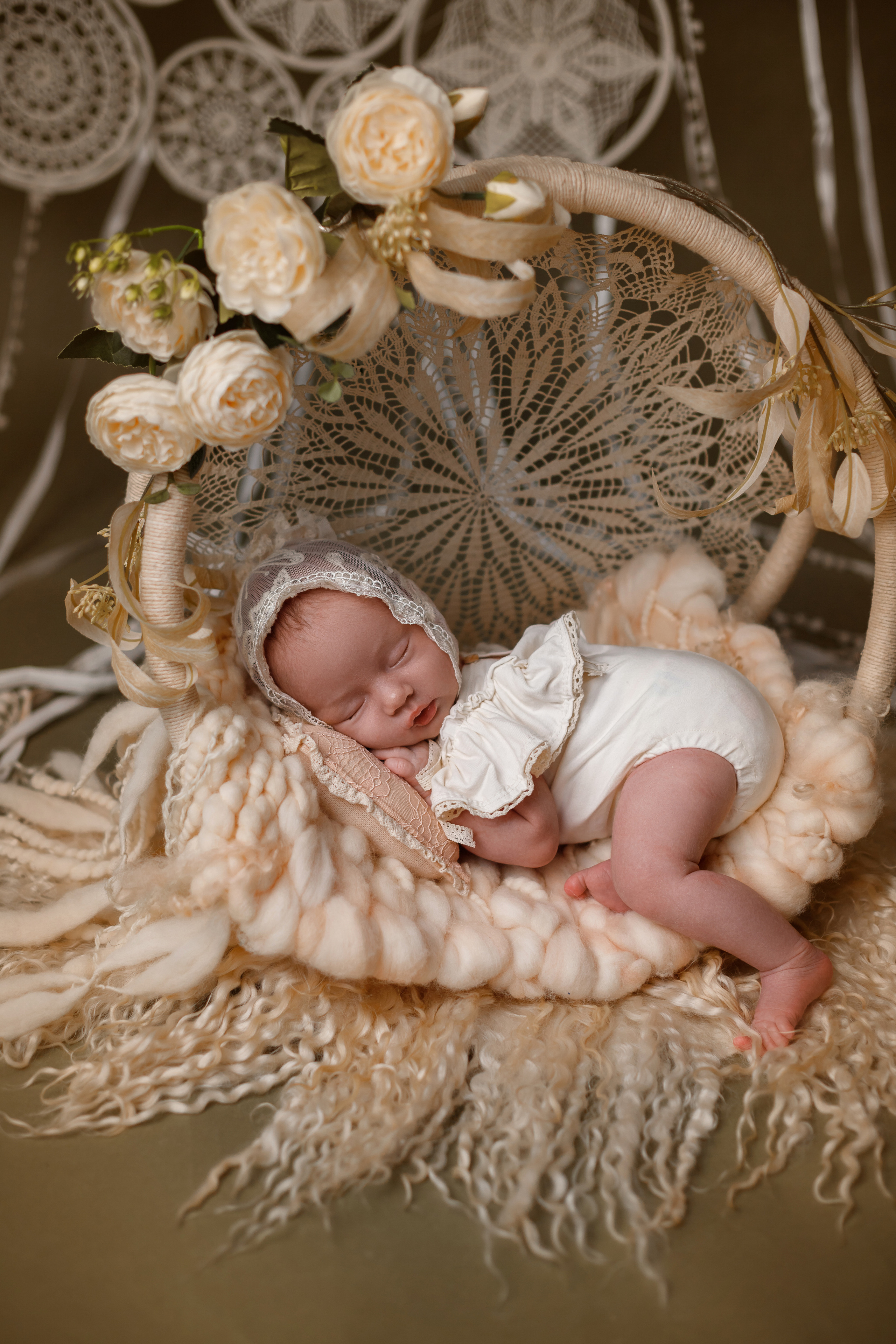 Варенька 24 дня (съемка в студии). Детский, семейный и фотограф новорождённых в Ярославле Анна Салова