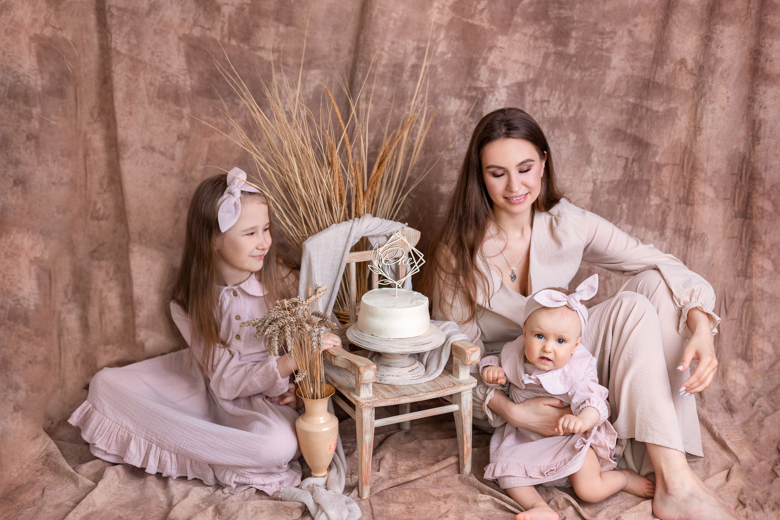 Ева 1 год — Годовасие под ключ. Детский, семейный и фотограф новорождённых в Ярославле Анна Салова