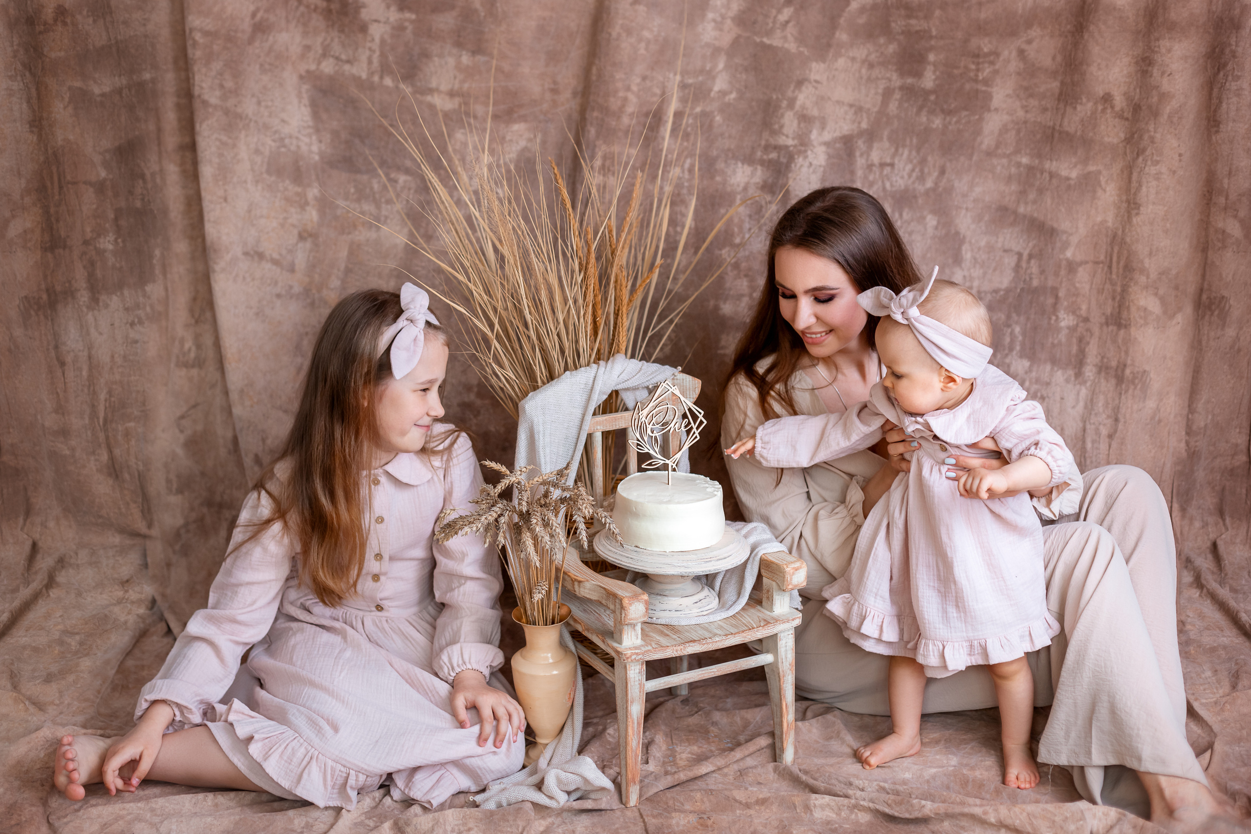 Ева 1 год — Годовасие под ключ. Детский, семейный и фотограф новорождённых в Ярославле Анна Салова