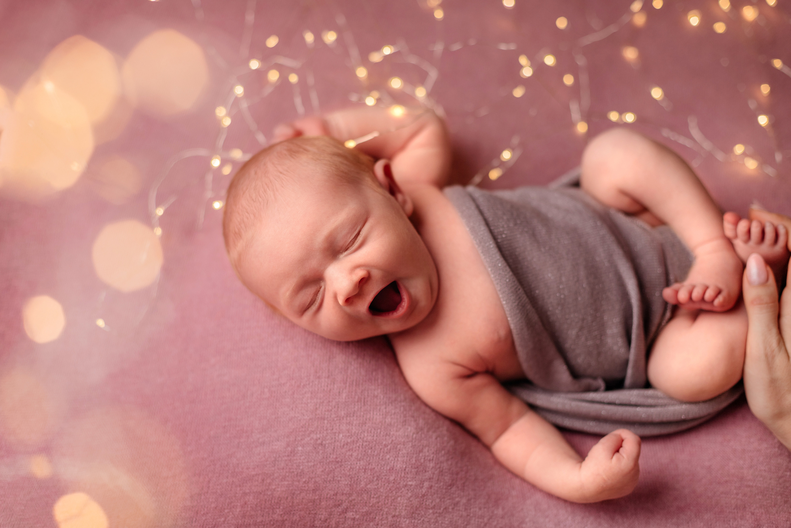 Злата 10 дней (выездная съемка). Детский, семейный и фотограф новорождённых в Ярославле Анна Салова