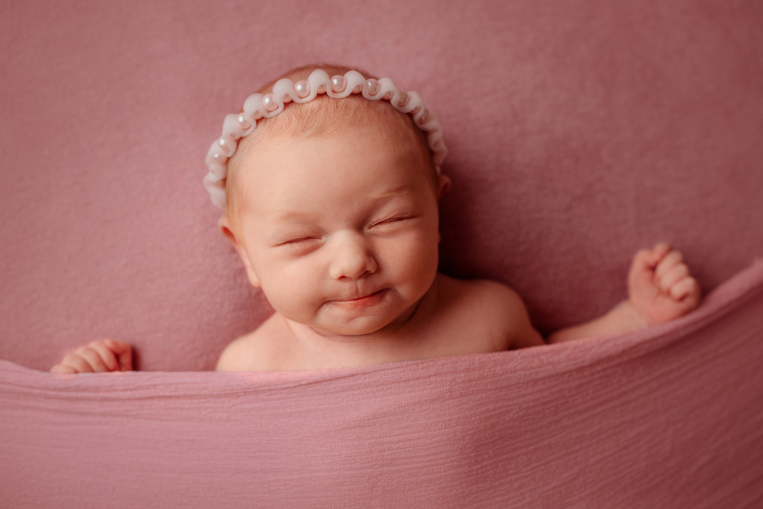 Злата 10 дней (выездная съемка). Детский, семейный и фотограф новорождённых в Ярославле Анна Салова