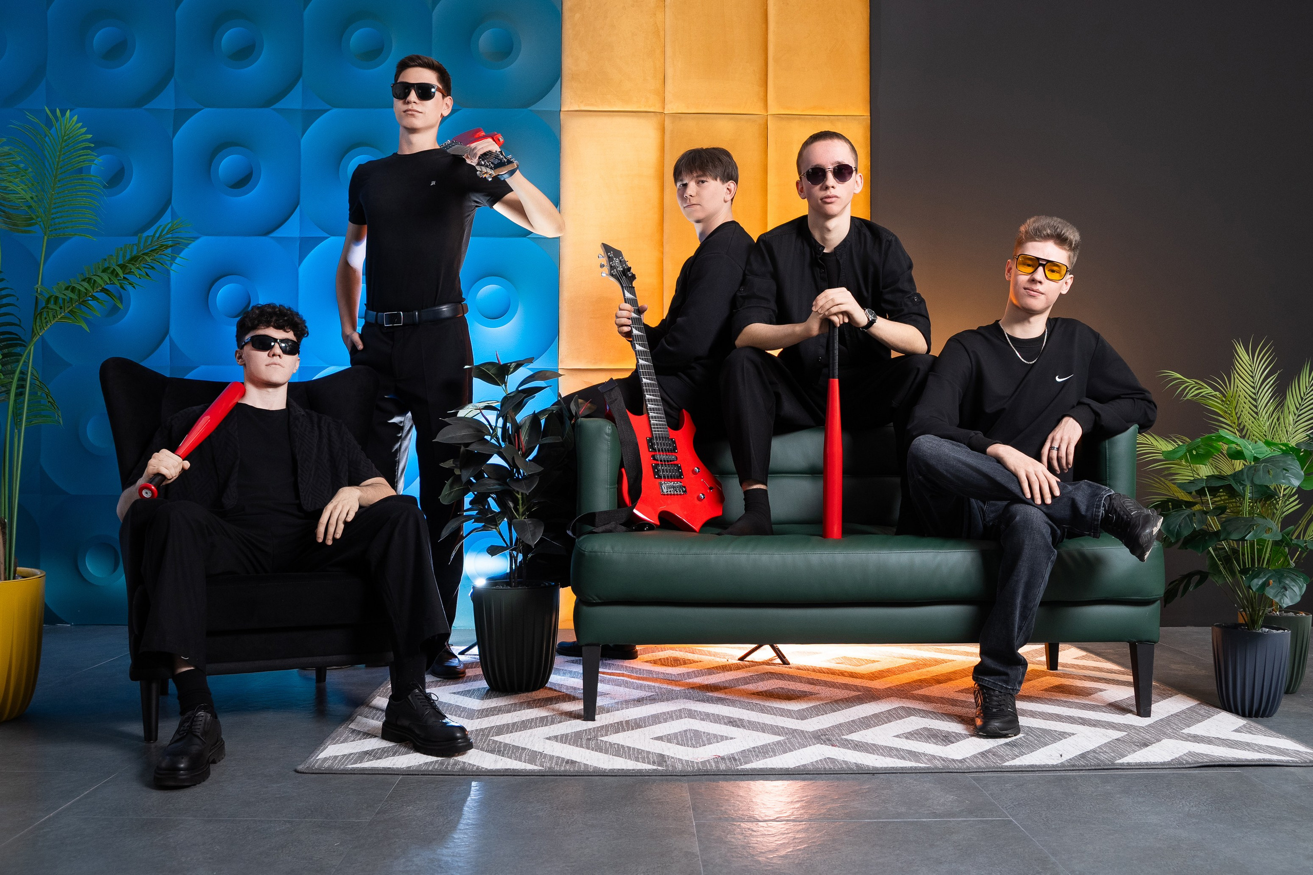 Выпускная фотосессия в фотостудии. Выпускные альбомы Нижнекамск Набережные Челны Фотостудия Небо