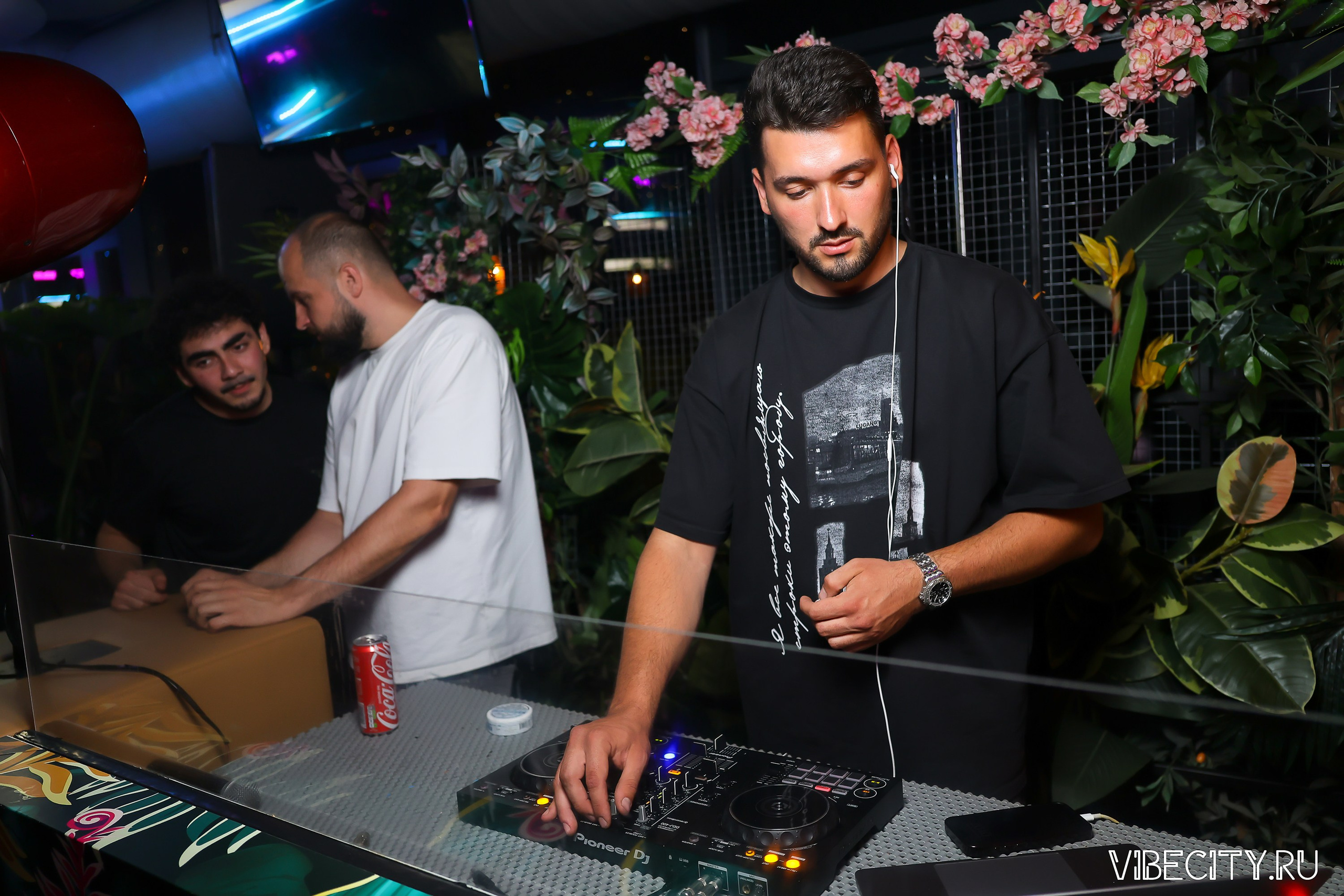 DOUBLE U. VIBECITY.RU Вайб Сити Ру Фоторепортажи Фотоотчеты Калининград