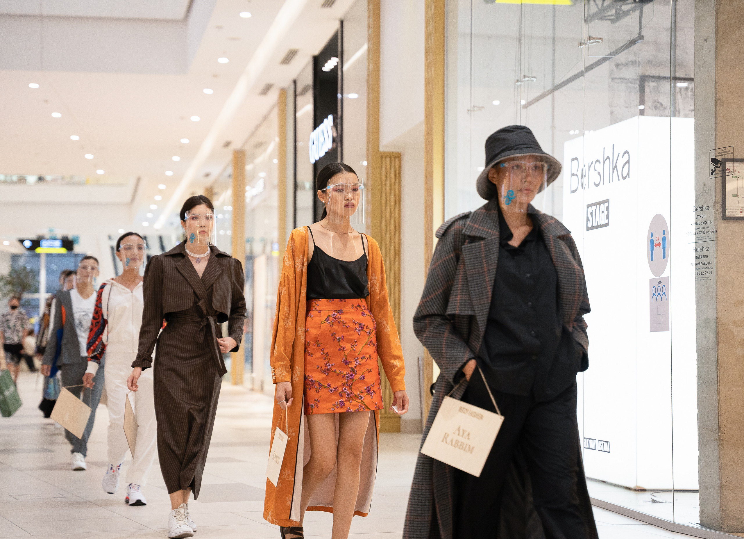 Fashion-показ. Репортажный фотограф в Астане — Диана Калтаева, портретный фотограф