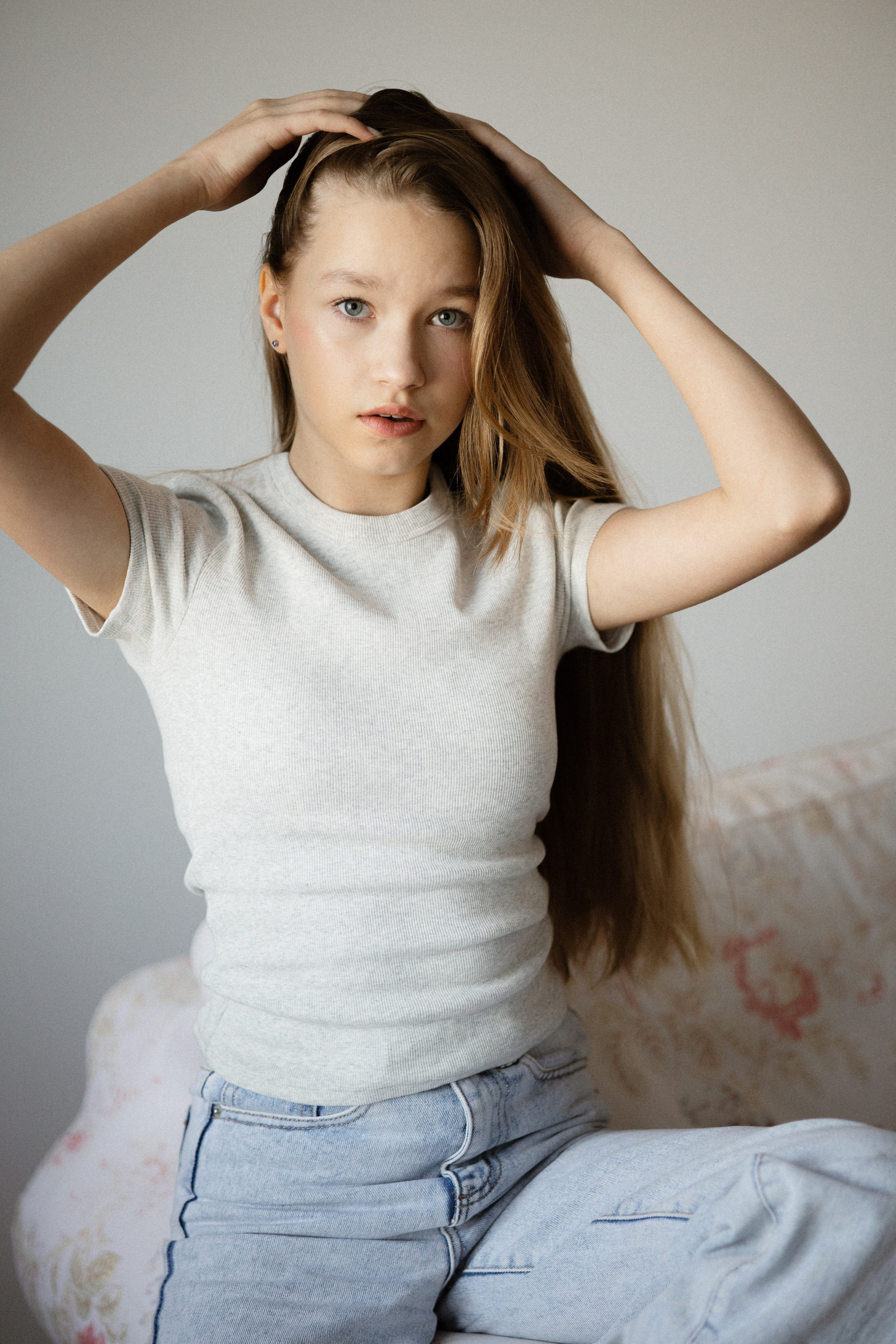 женский портрет, фотосессия Новосибирск, женская фотосессия в Новосибирске, женский фотограф, фотосессия в студии, красивая девушка