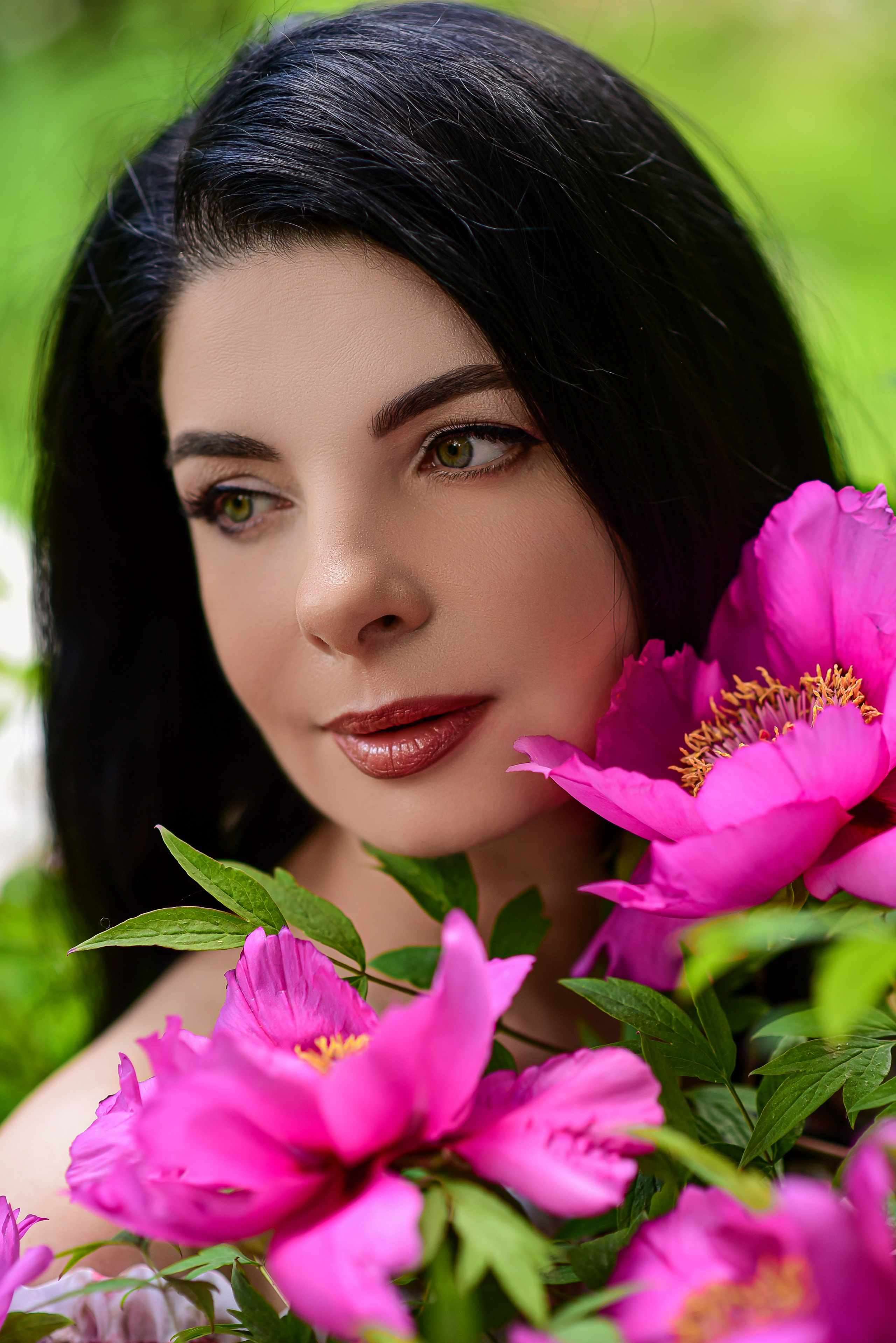 Весна. Съемка в цветении. Семейный и свадебный фотограф в Донецке Донская Анастасия