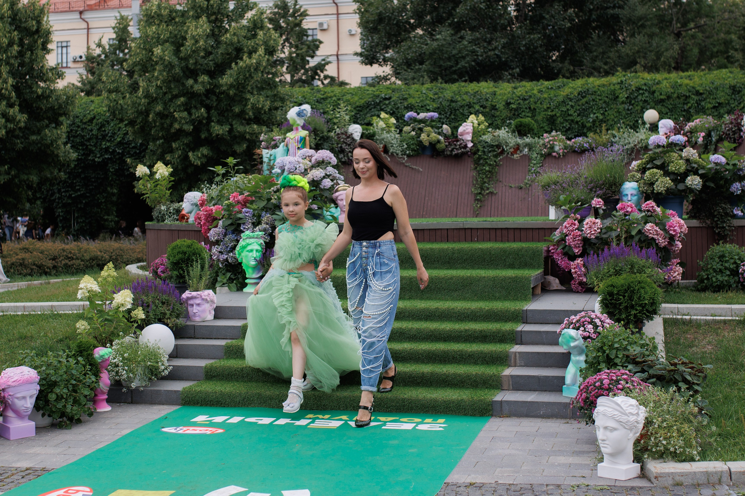 Зеленый Подиум Парк ИМ Баумана. Фото-художник портретист г. Москва