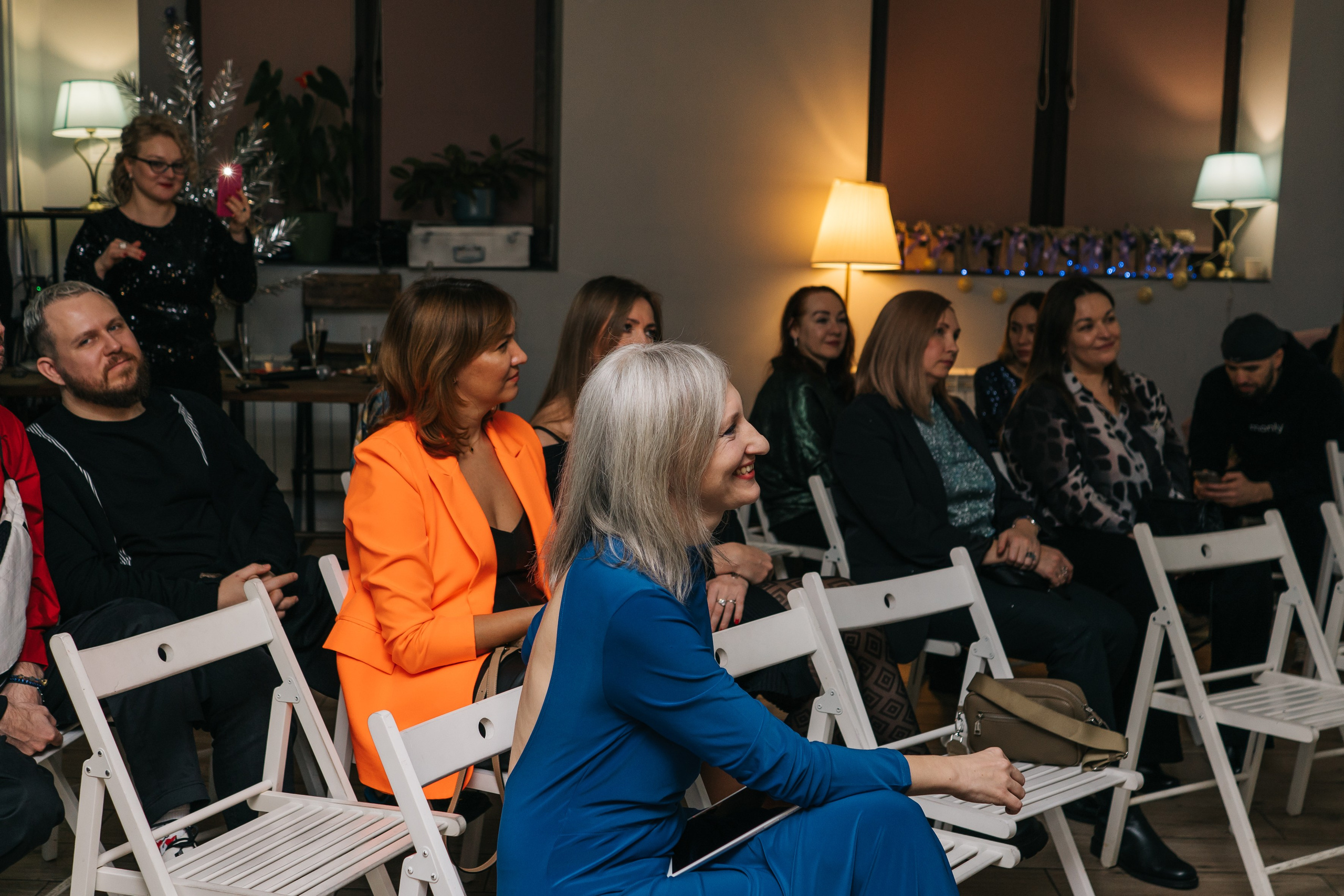 Бизнес-стендап. Женский фотограф в Москве Анастасия Сидорова