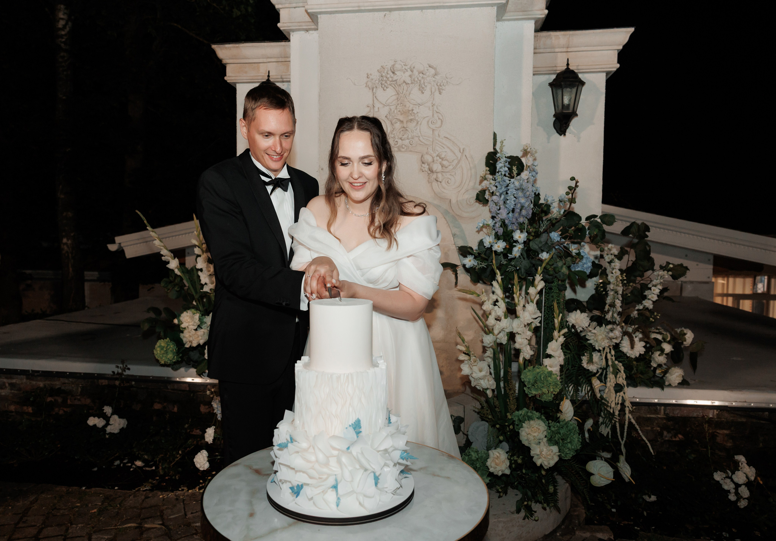 Свадебная фотосессия в отеле Сенешаль. Свадебный и репортажный фотограф (Москва, Королев и другие)