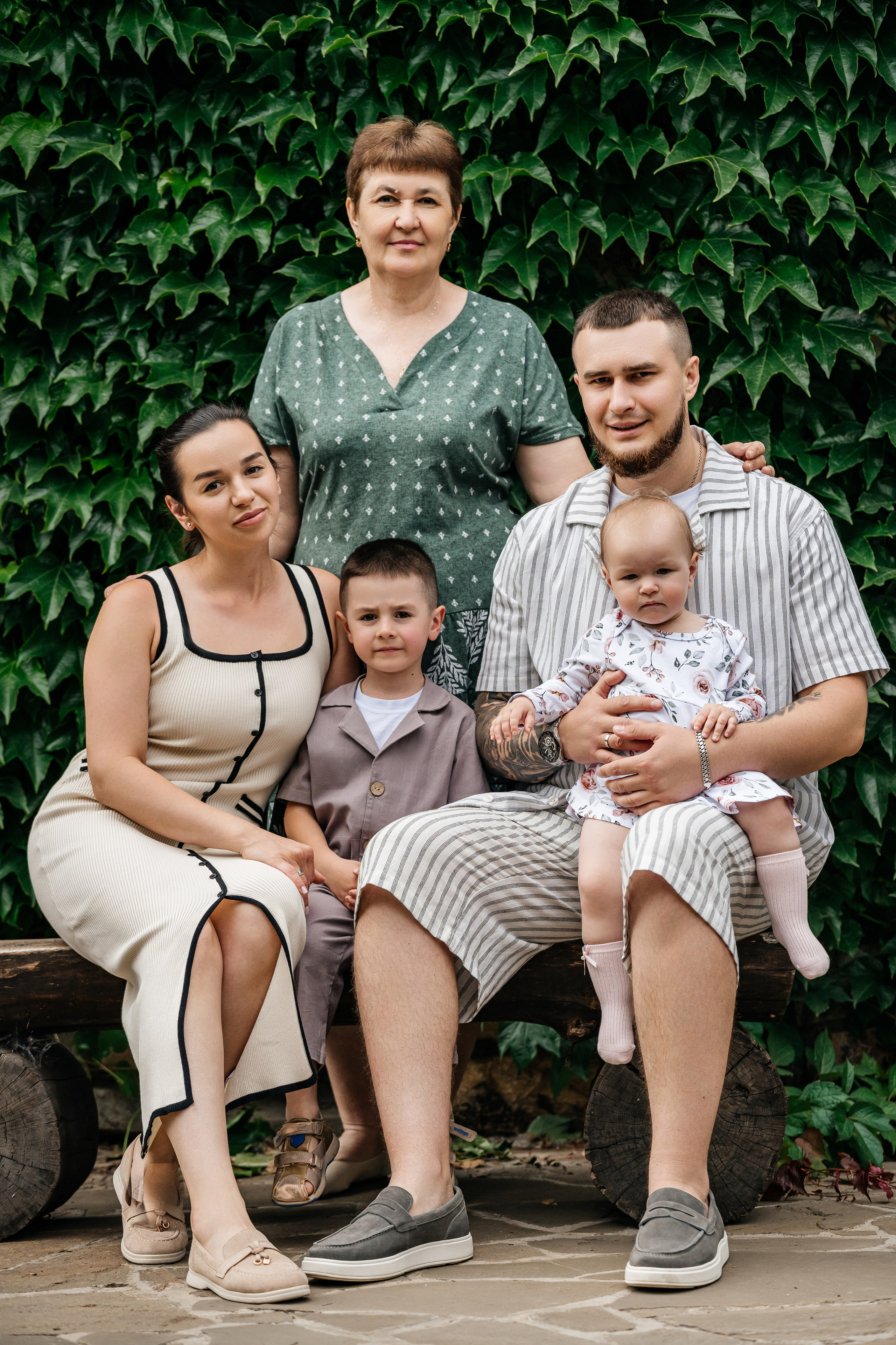 Мама, папа и двое детей. Фотограф в Каменске-Шахтинском и парке Лога Ольга Сагал