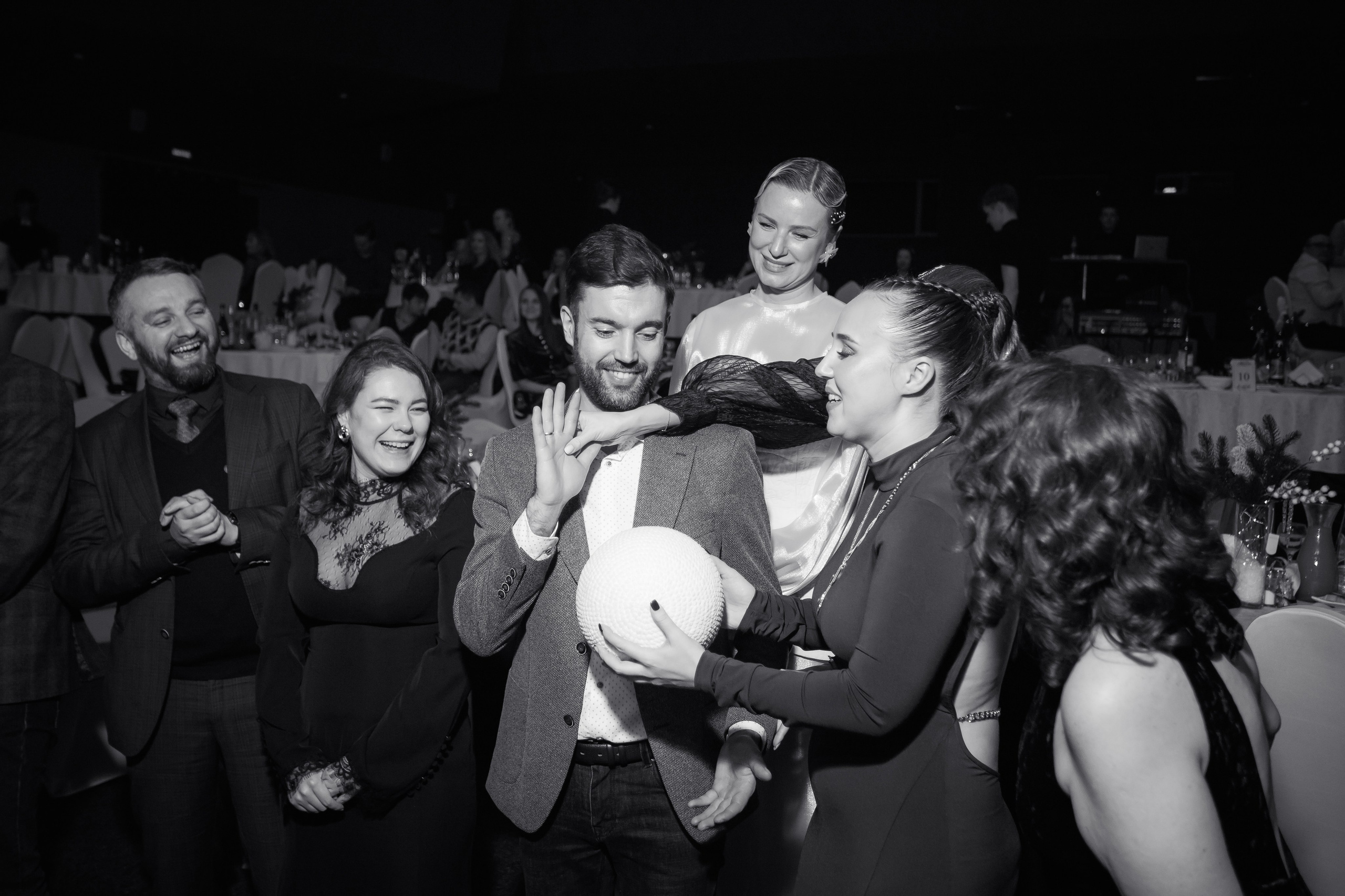 РЕПОРТАЖ: НОВЫЙ ГОД В ДК МЕТАЛЛУРГ. Профессиональный фотограф в Ижевске Леша Петров