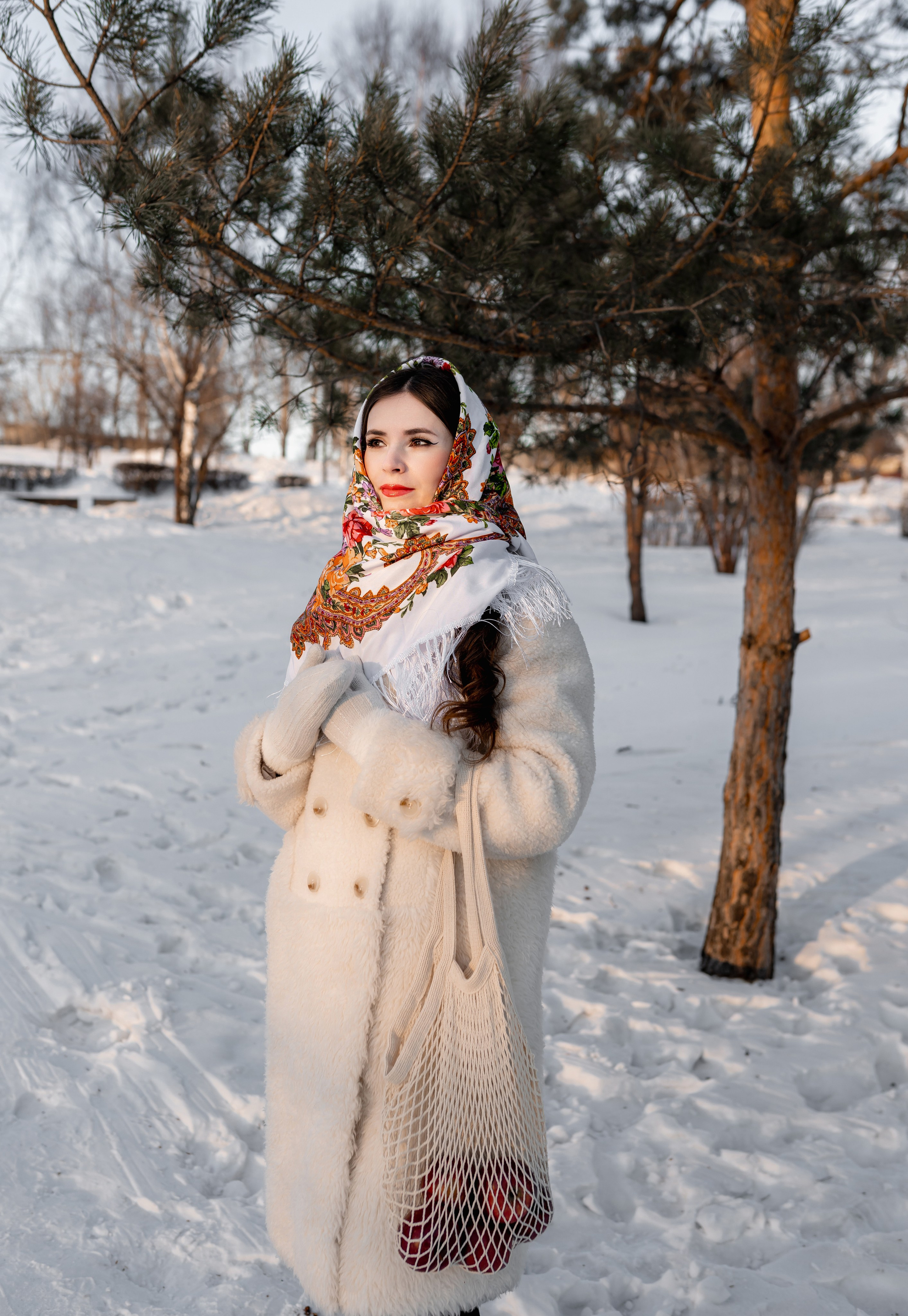 Зимняя фотосессия в русском стиле. Фотограф Ким Наталья в Красноярске