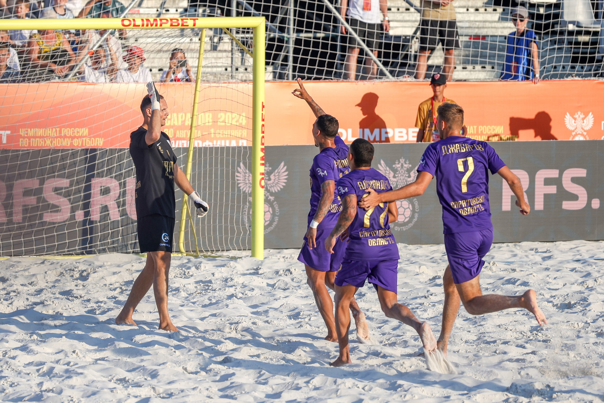 Пляжный футбол. Фотограф Дмитрий Алексеев