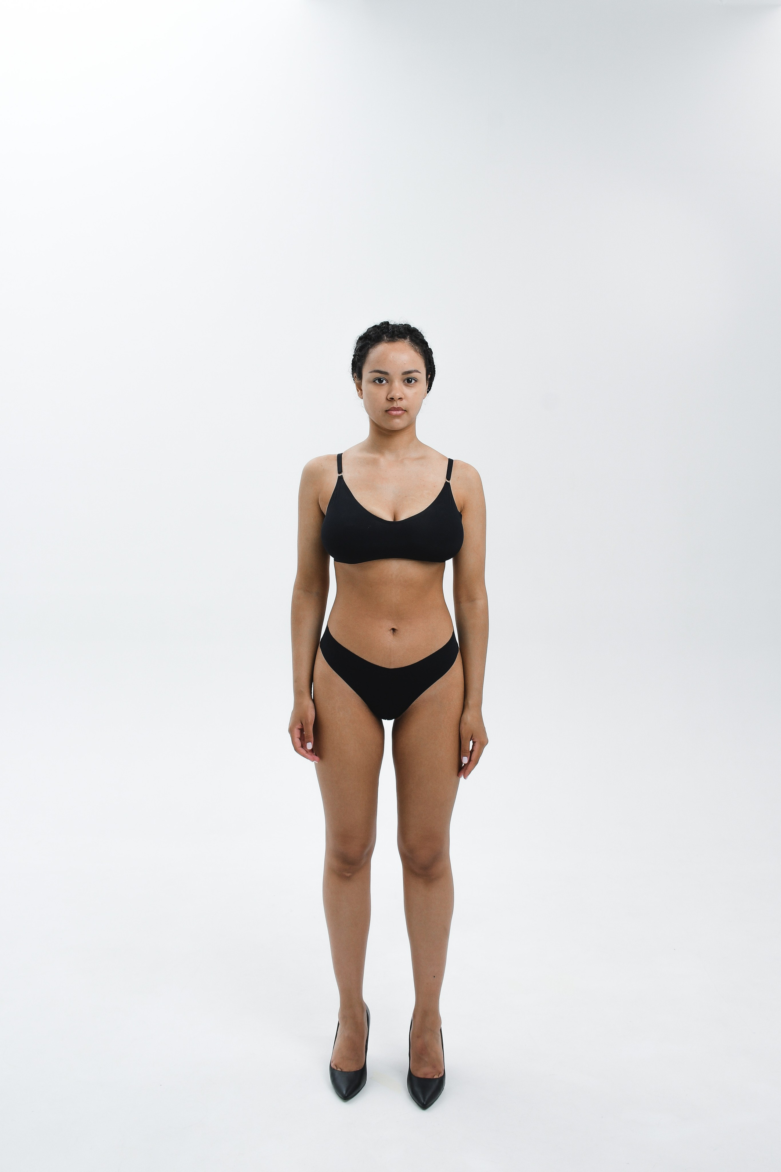 Дженнифер, 44-46, рост 170. KED Production — продакшн из СПб. Создаём фото, видео и контент, который помогает брендам и селлерам продавать больше