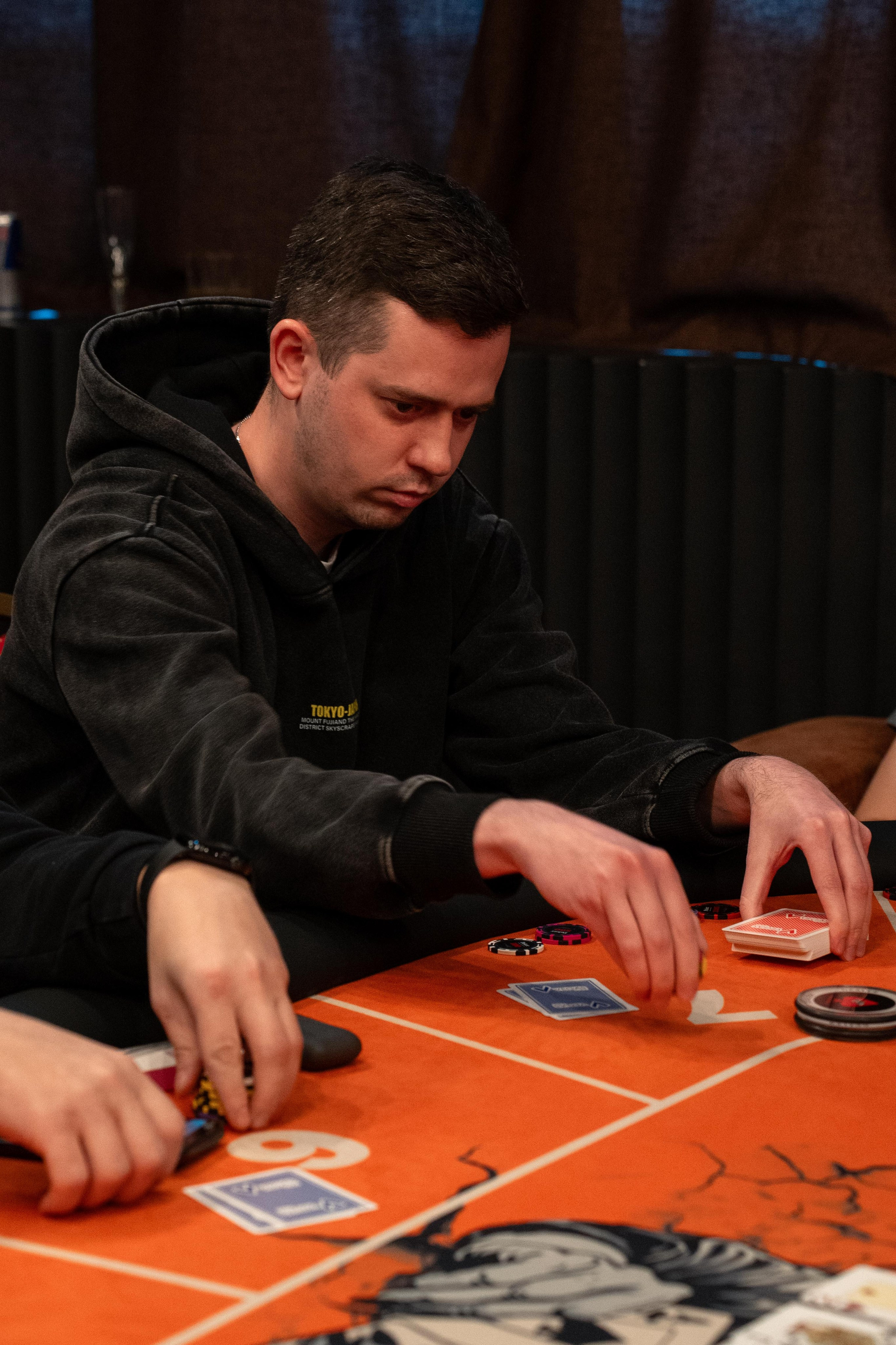 Joker Poker Club 01.03.2026. Коммерческий и художественный фотограф и видеограф в Москве Арсений Тургенев