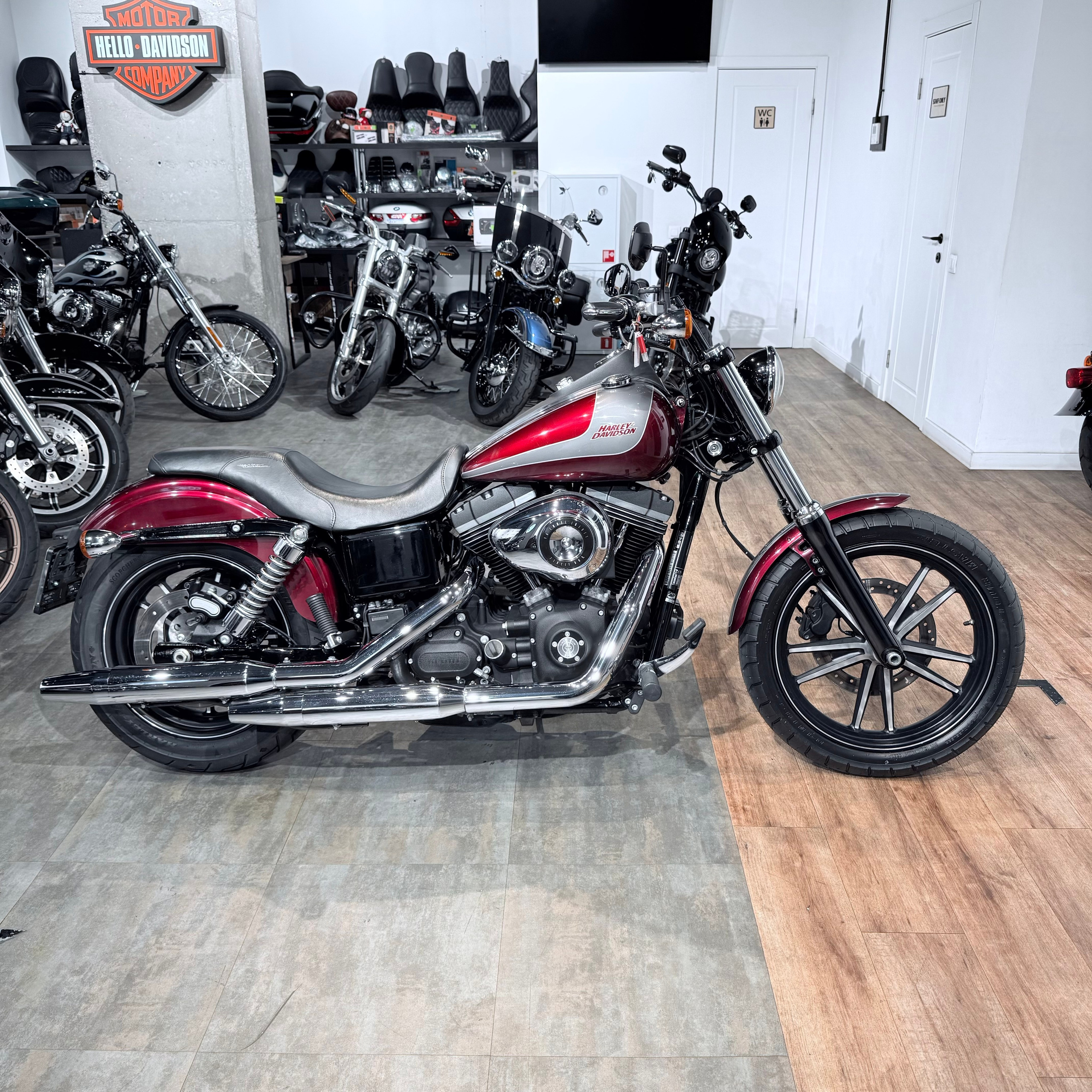 2014 Street Bob АВS Мysterious Red Dеluхe. Hello Davidson, Москва. Только хорошие мотоциклы…