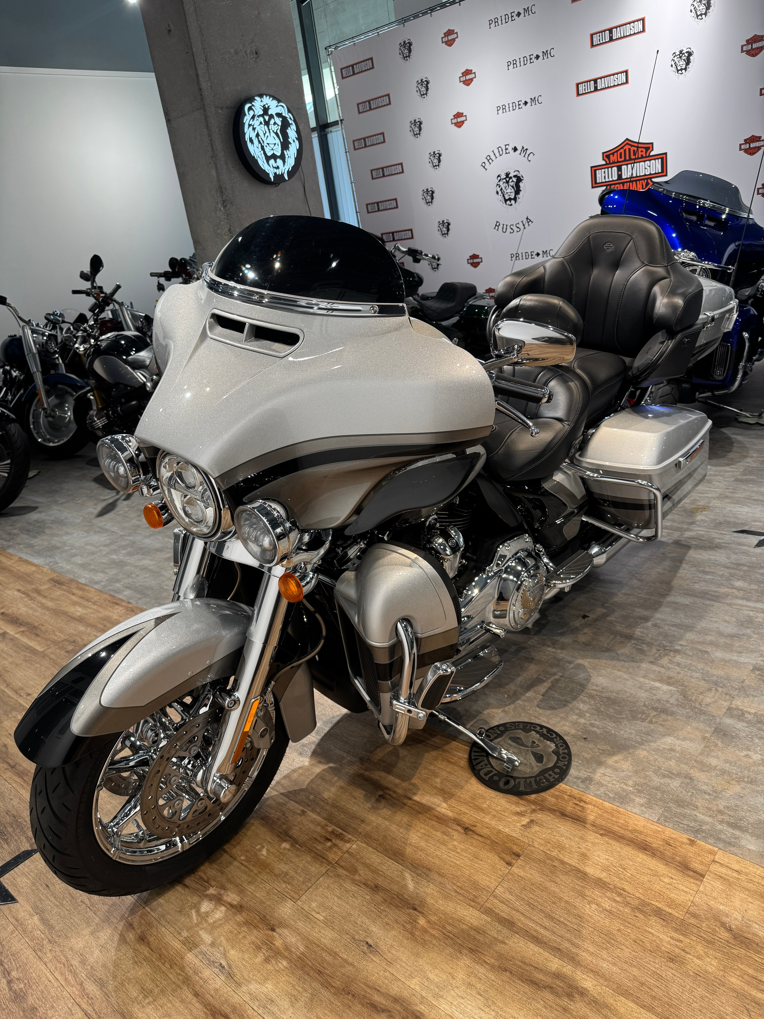 Мотоциклы Harley-Davidson 114 CVO Ultra Limited (Touring)  — купить мотоцикл. Hello Davidson, Москва. Только хорошие мотоциклы…