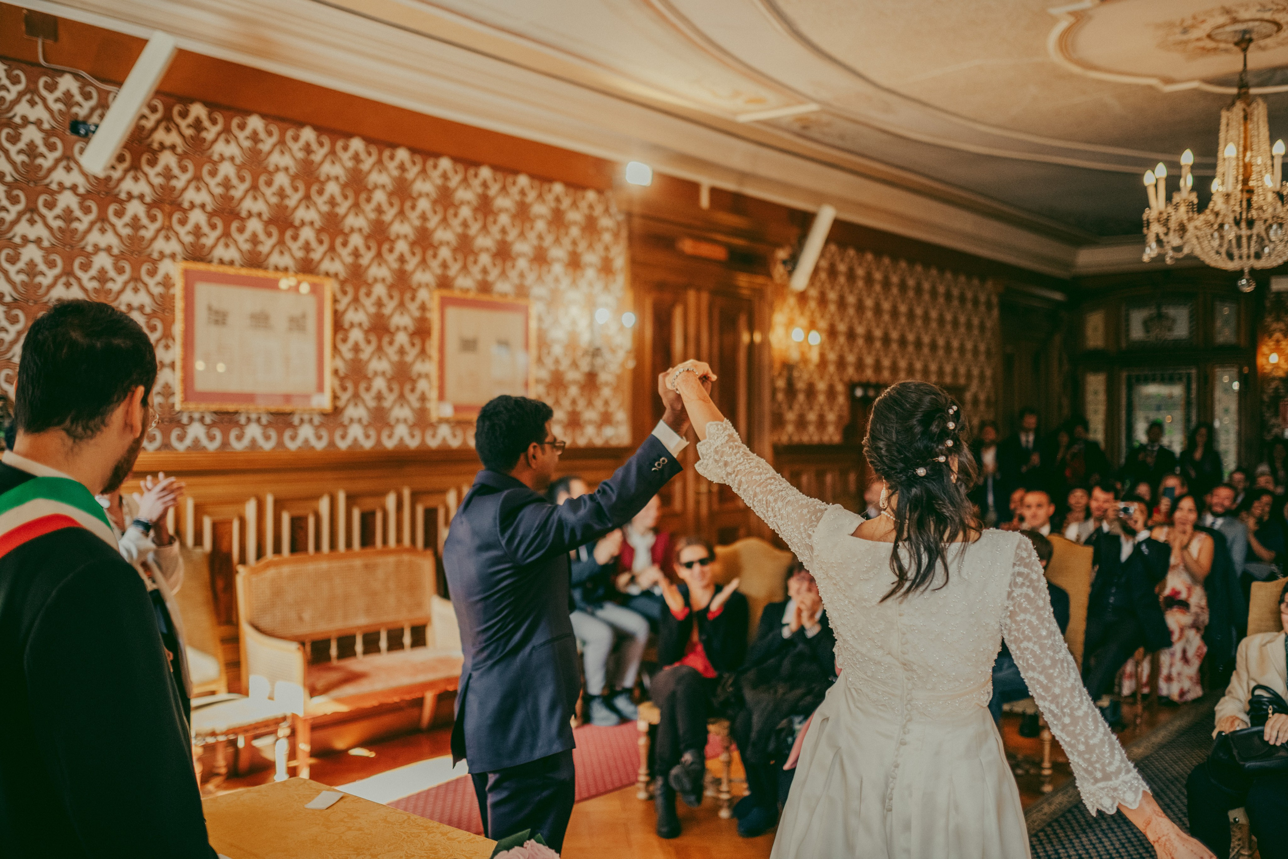 Mountains wedding. Photographer Vasilisa Gordeeva