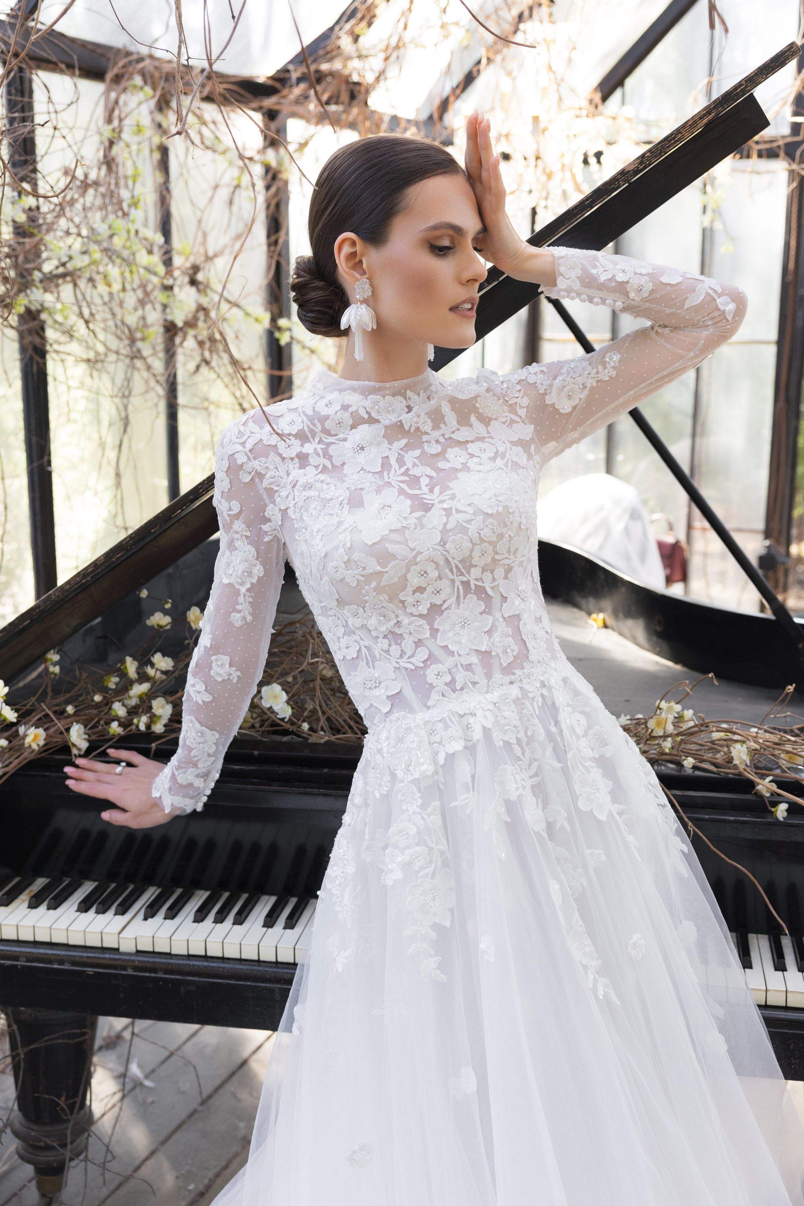 Серафима и Алексей в оранжерее. Свадебный и портретный фотограф в Москве Мария Кравченко