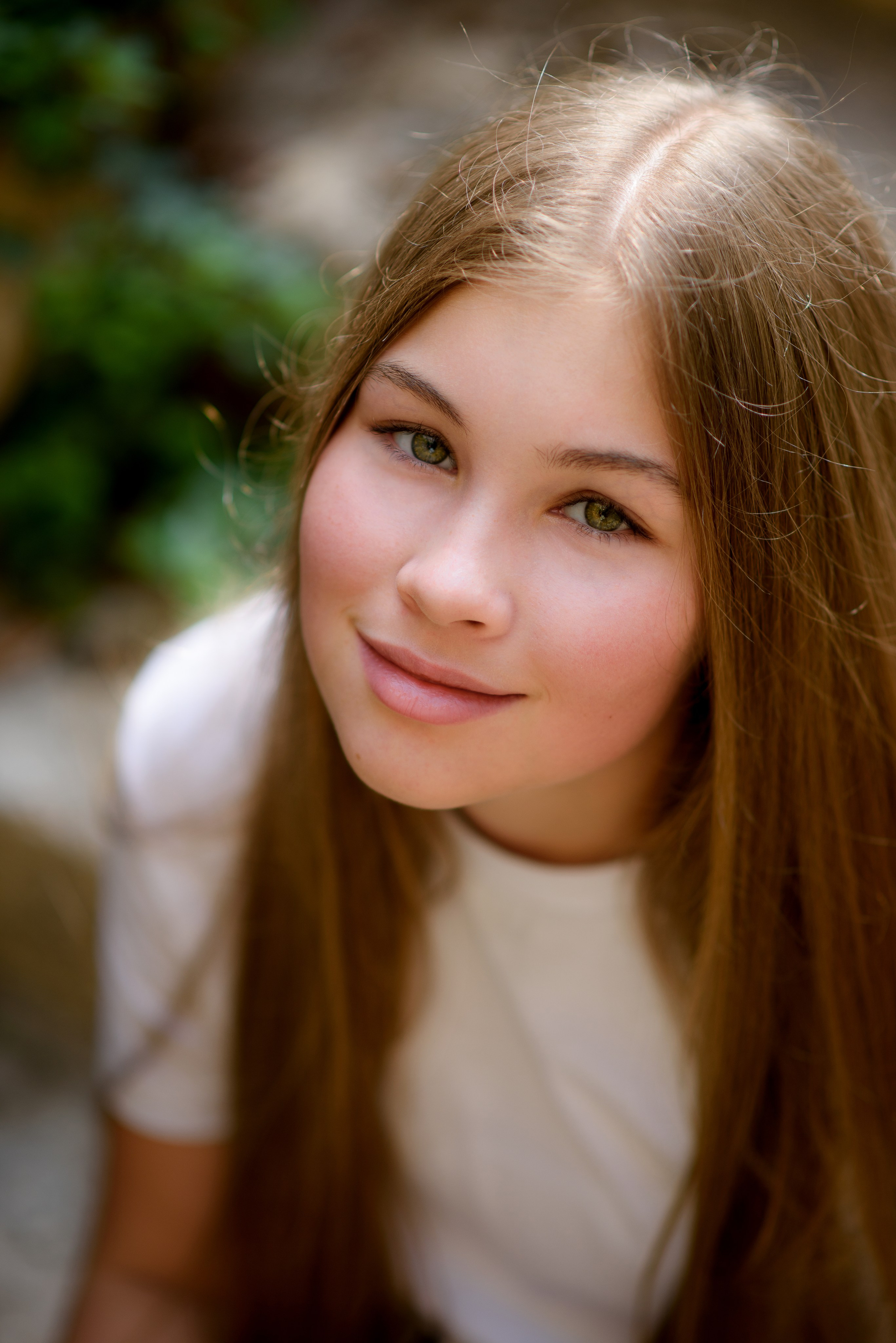 Фотосессия девочки подростка в старом городе. Главная