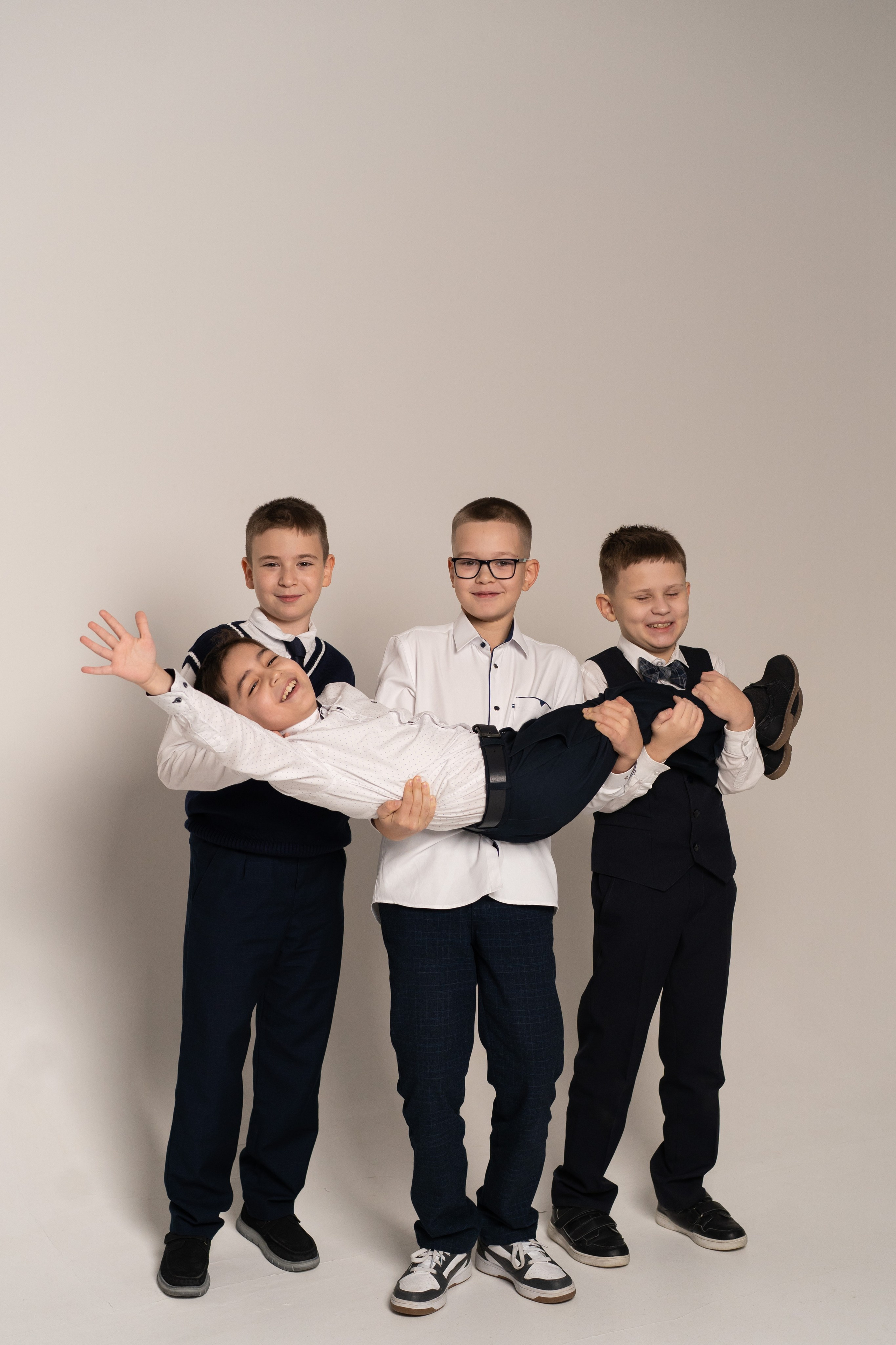 Школьники в фотостудии. Фотограф Лютикова Ирина, Тюмень, Москва