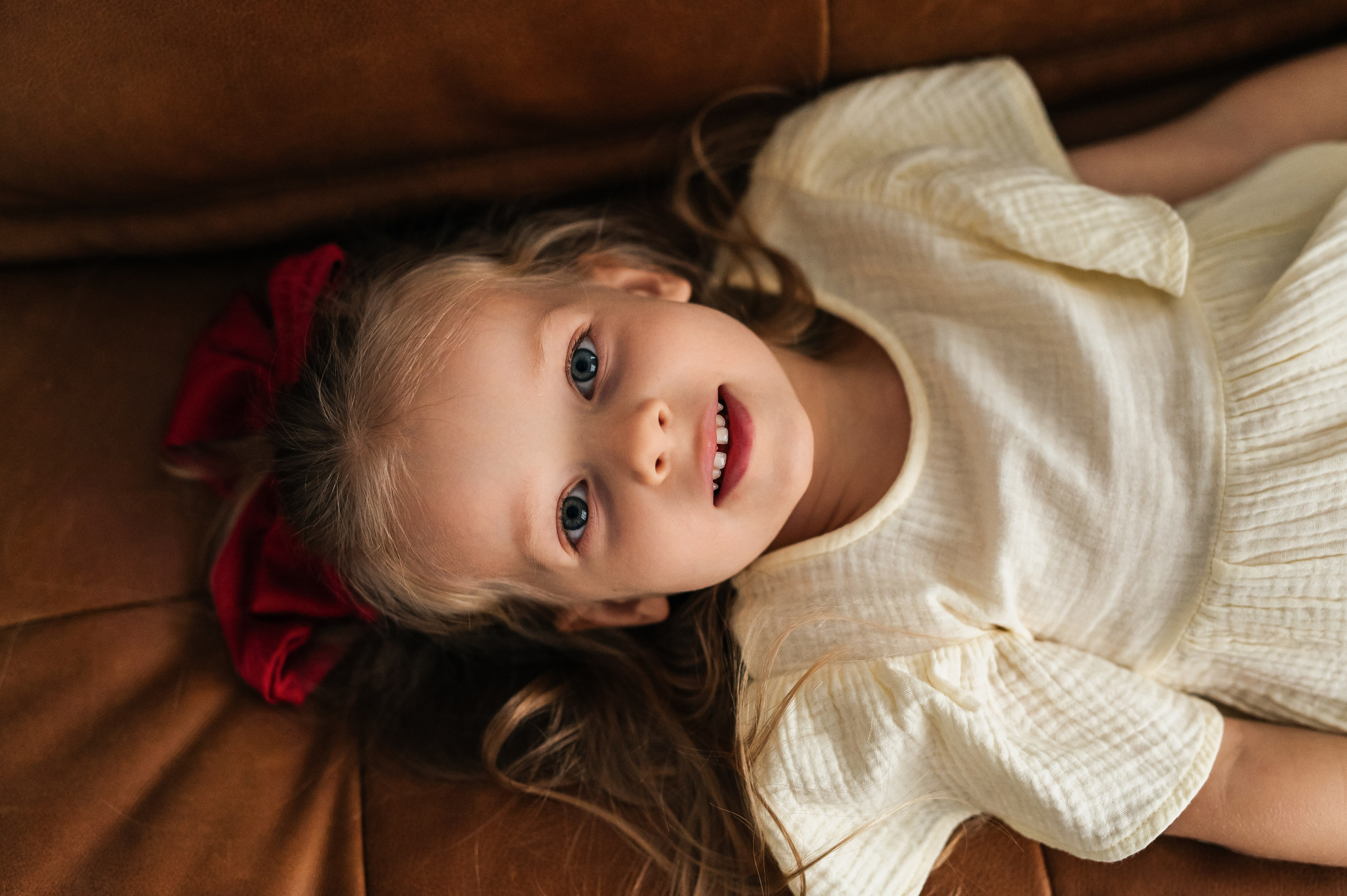 Январская егоза в фотостудии. Семейный фотограф. Lifestyle. Москва. Анастасия Михайлова