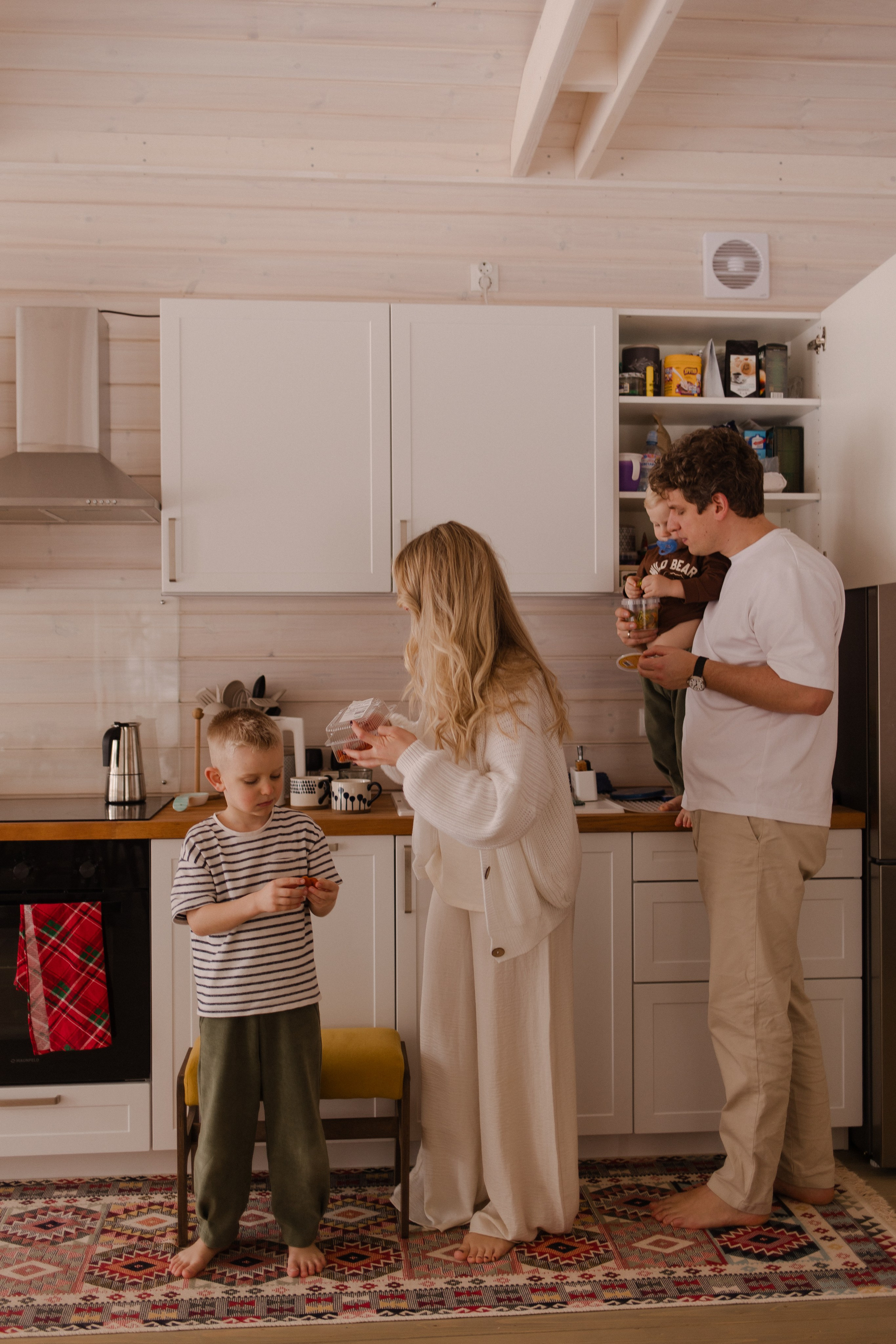 Акрам Ульяна и мальчишки. Фотграф в Москве Кузьмина Мария