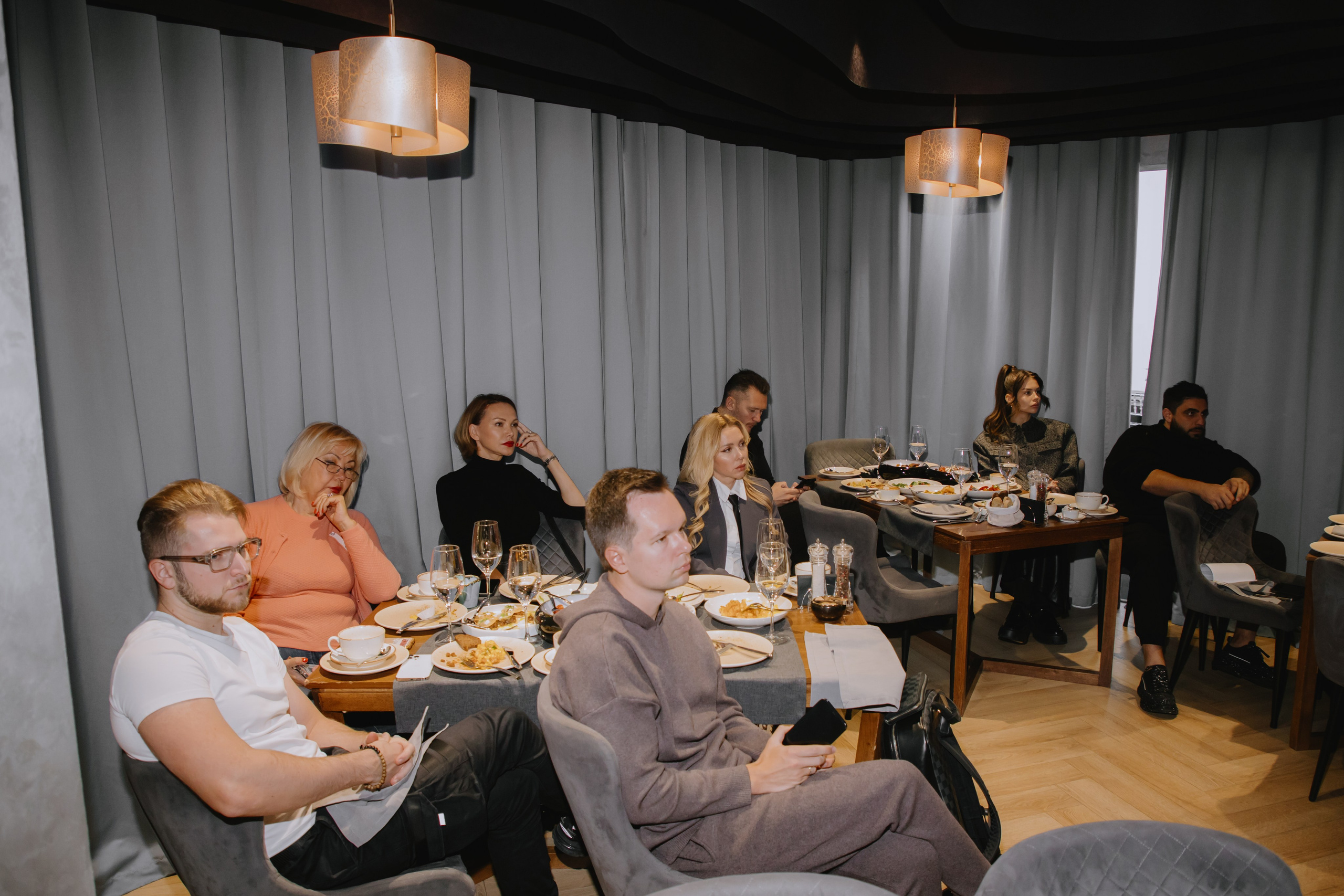 Бизнес завтрак на 89 этаже. Фотограф в Москве и Санкт-Петербурге Дарина