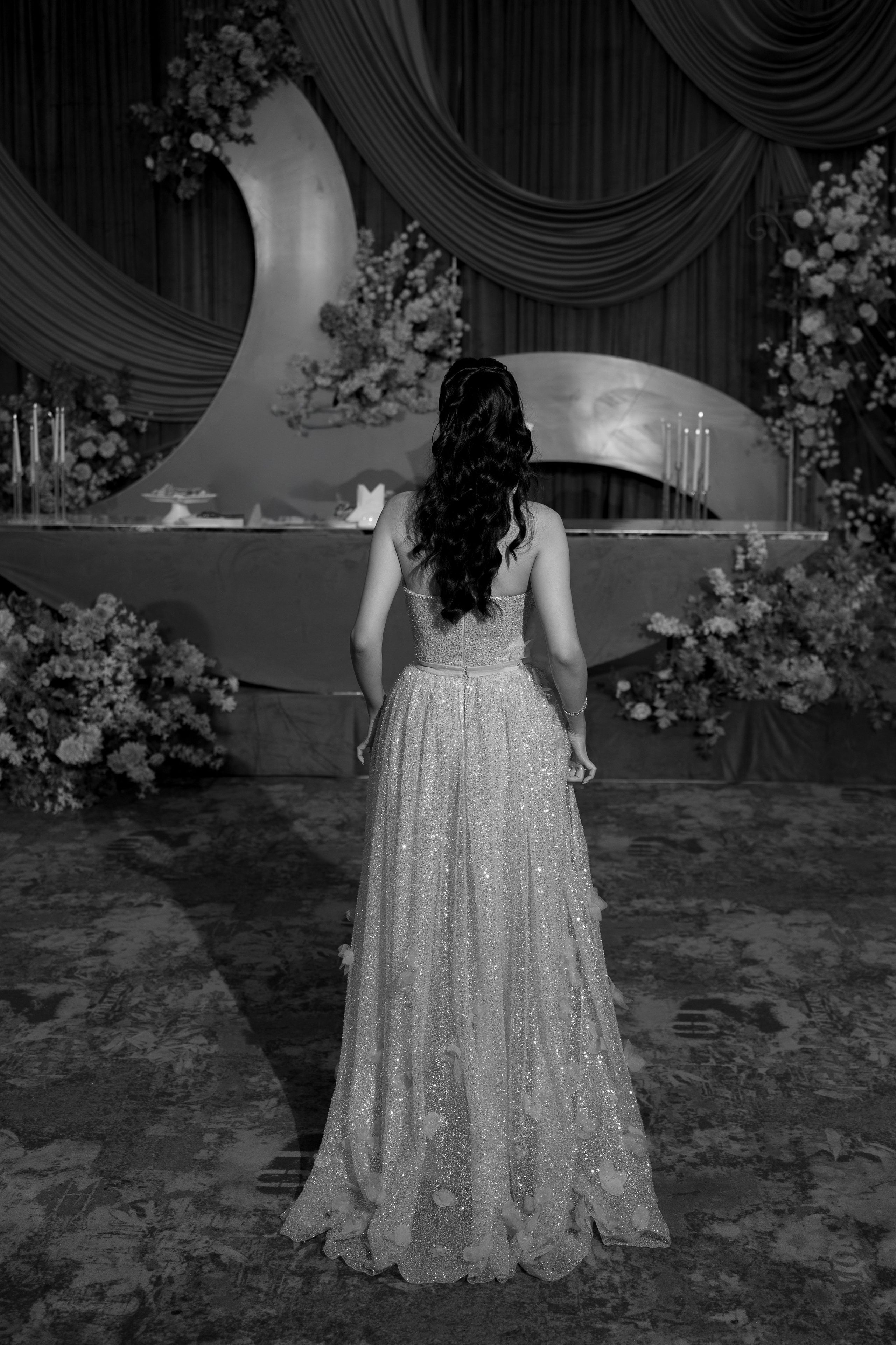 Ay-Dana Uzatu. ___________________________________________________