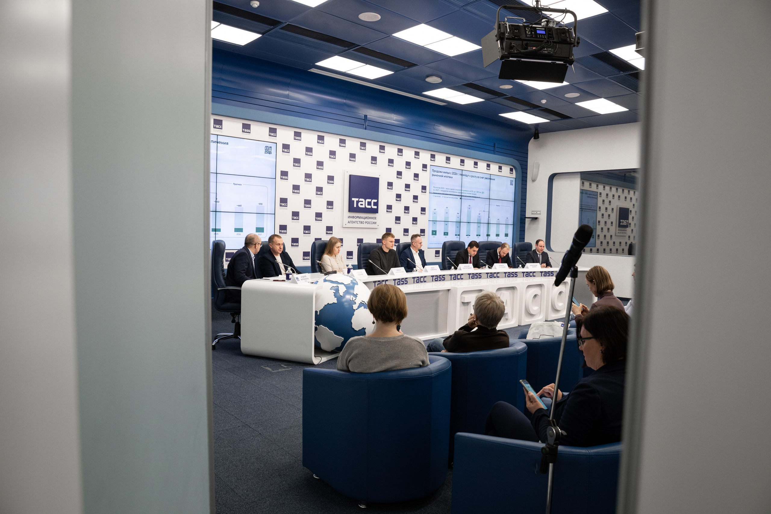 ТАСС | Пресс-конференция М2. Alexey Sentyurin, brands and business photographer in Moscow