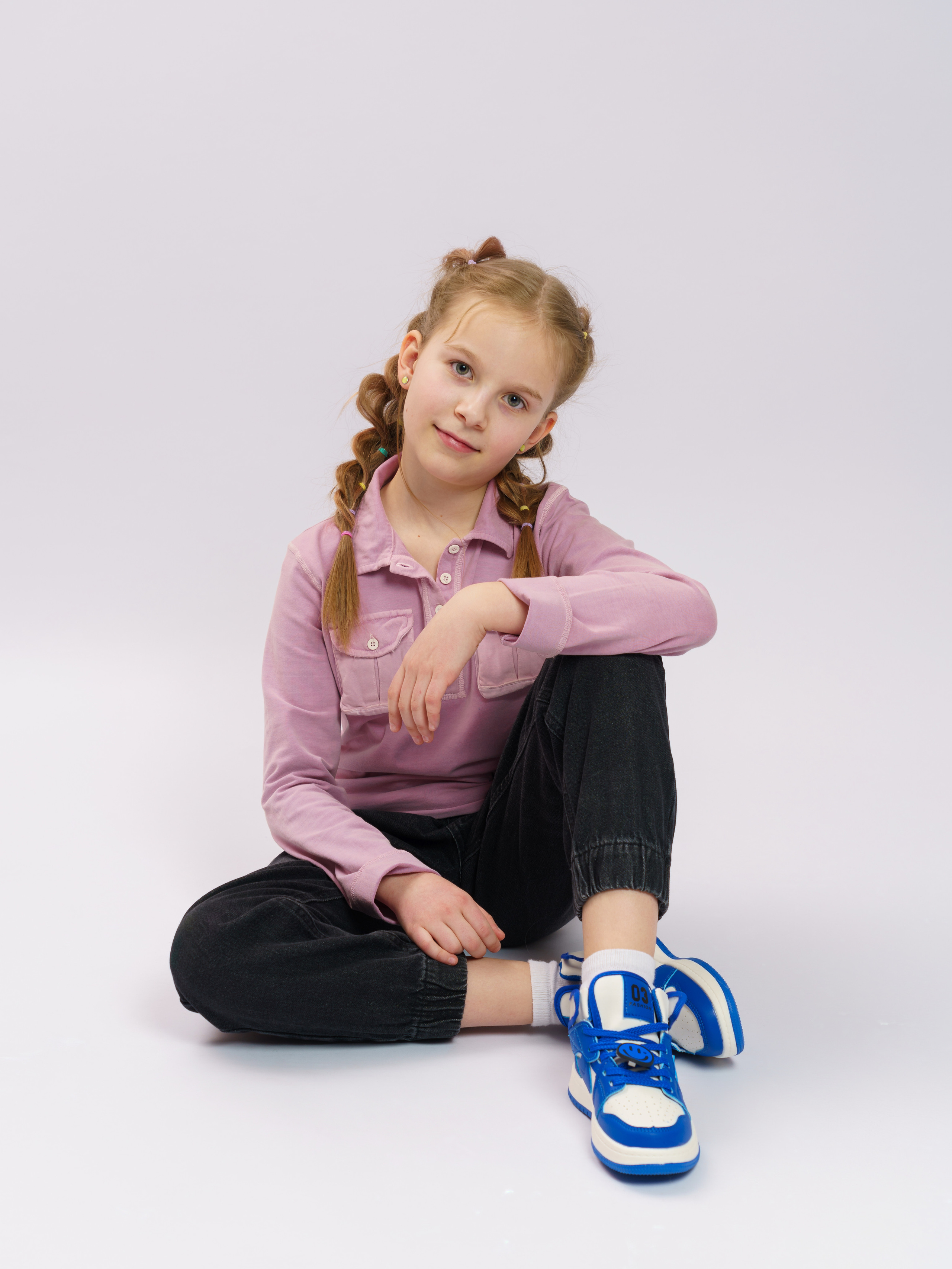 Съемка детской одежды и обуви на модели сайтов, маркетплейсов, WB, Ozon, Яндекс Маркет и др. Студия коммерческой съемки ХВОЯ