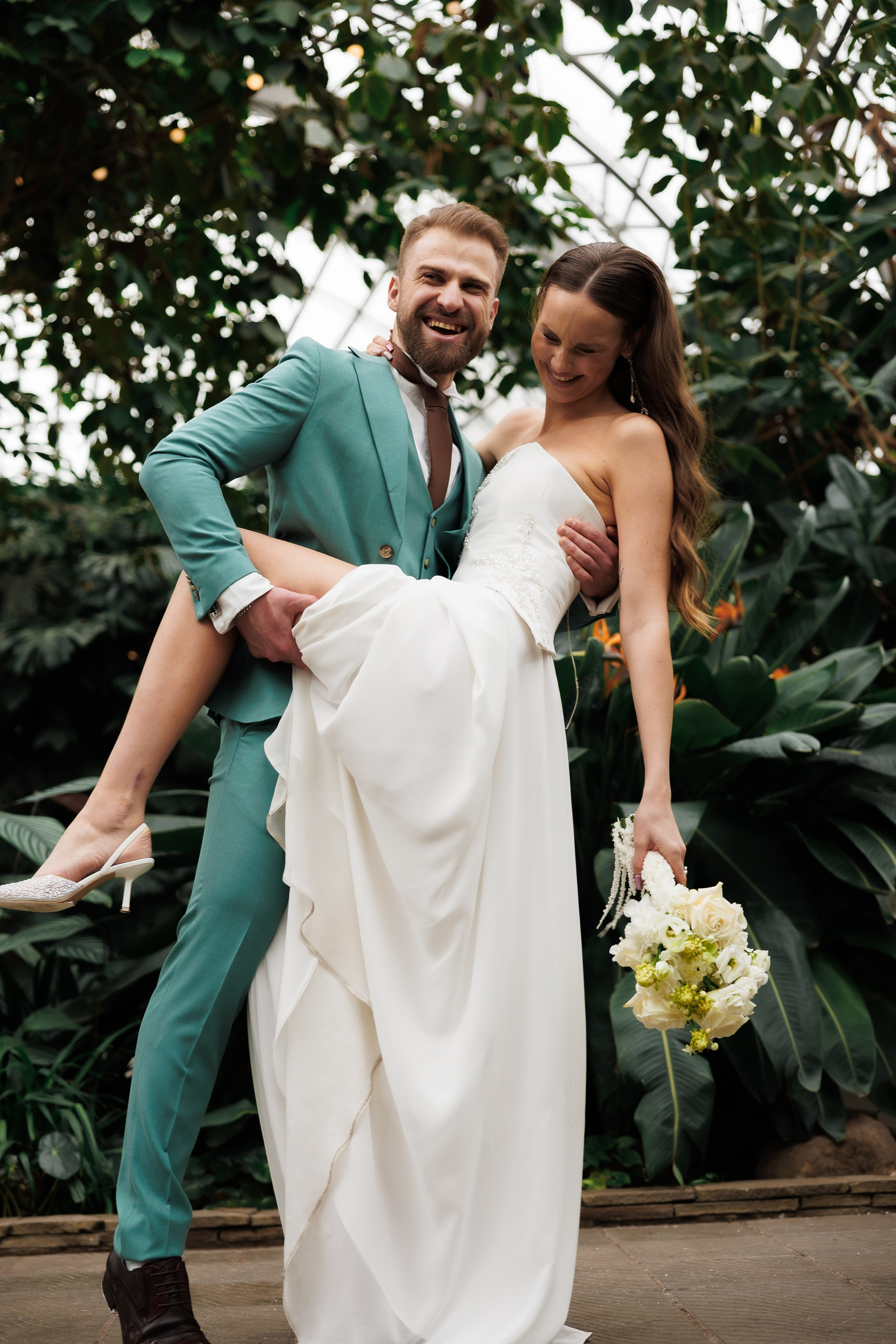 Свадебная прогулка в оранжерее. Питер. Свадебный и семейный фотограф в Москве Красинская Мария