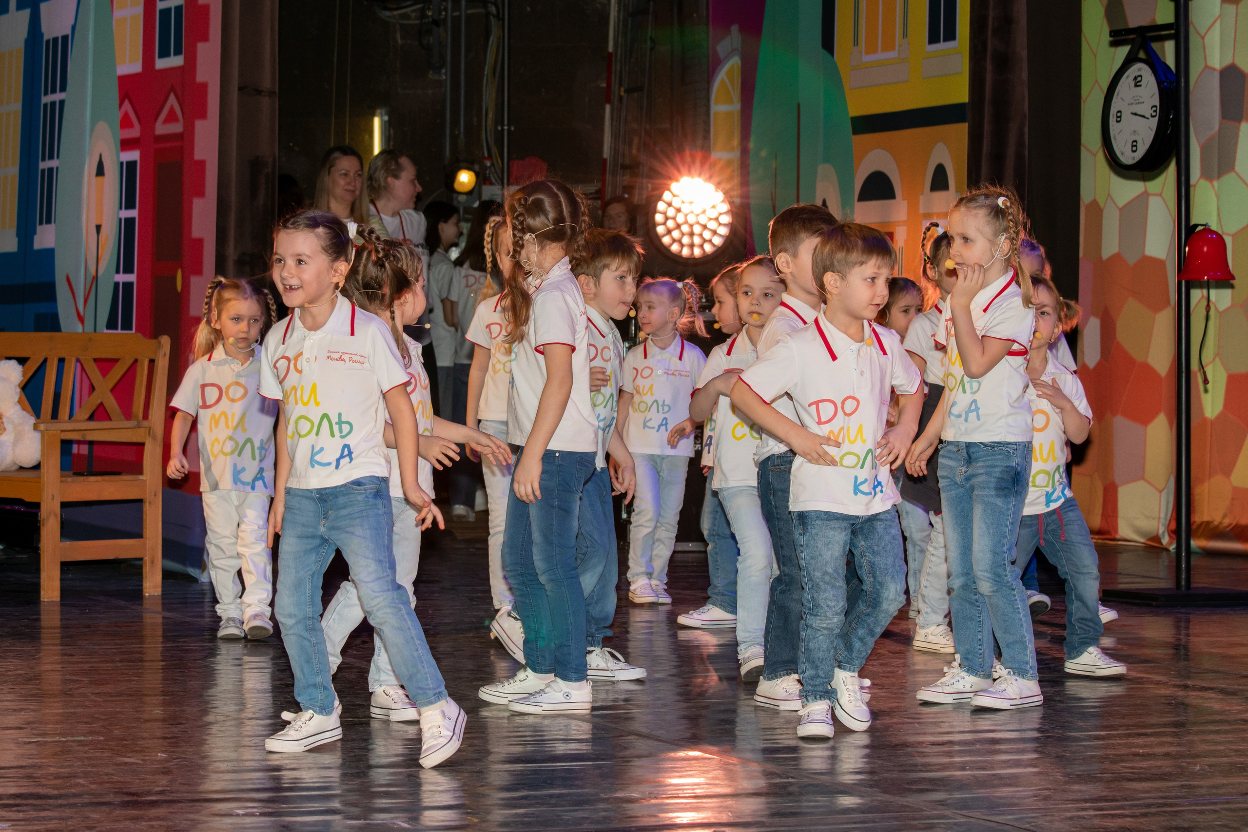 Съёмка концерта для Домисольки, большой концертный зал Космос. «Студия DRONAVT`s» — видеосъёмка и фотография г. Москва