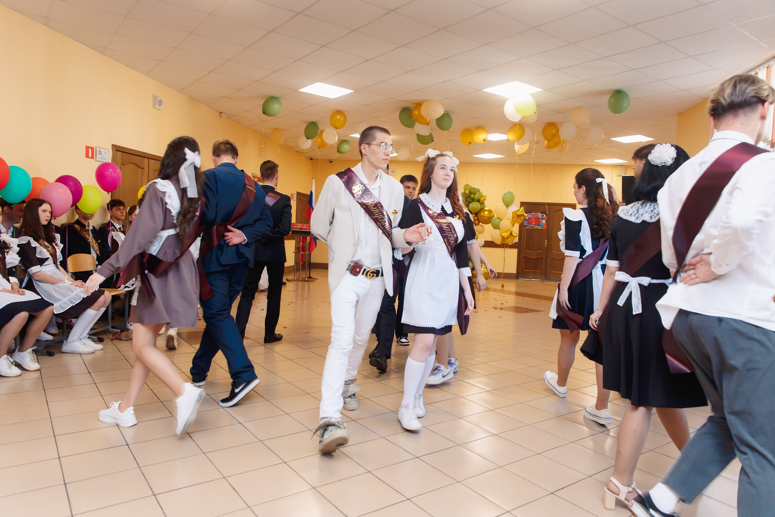 Последний звонок. Фотограф в Кронштадте и Санкт-Петербурге Анастасия Коваленко