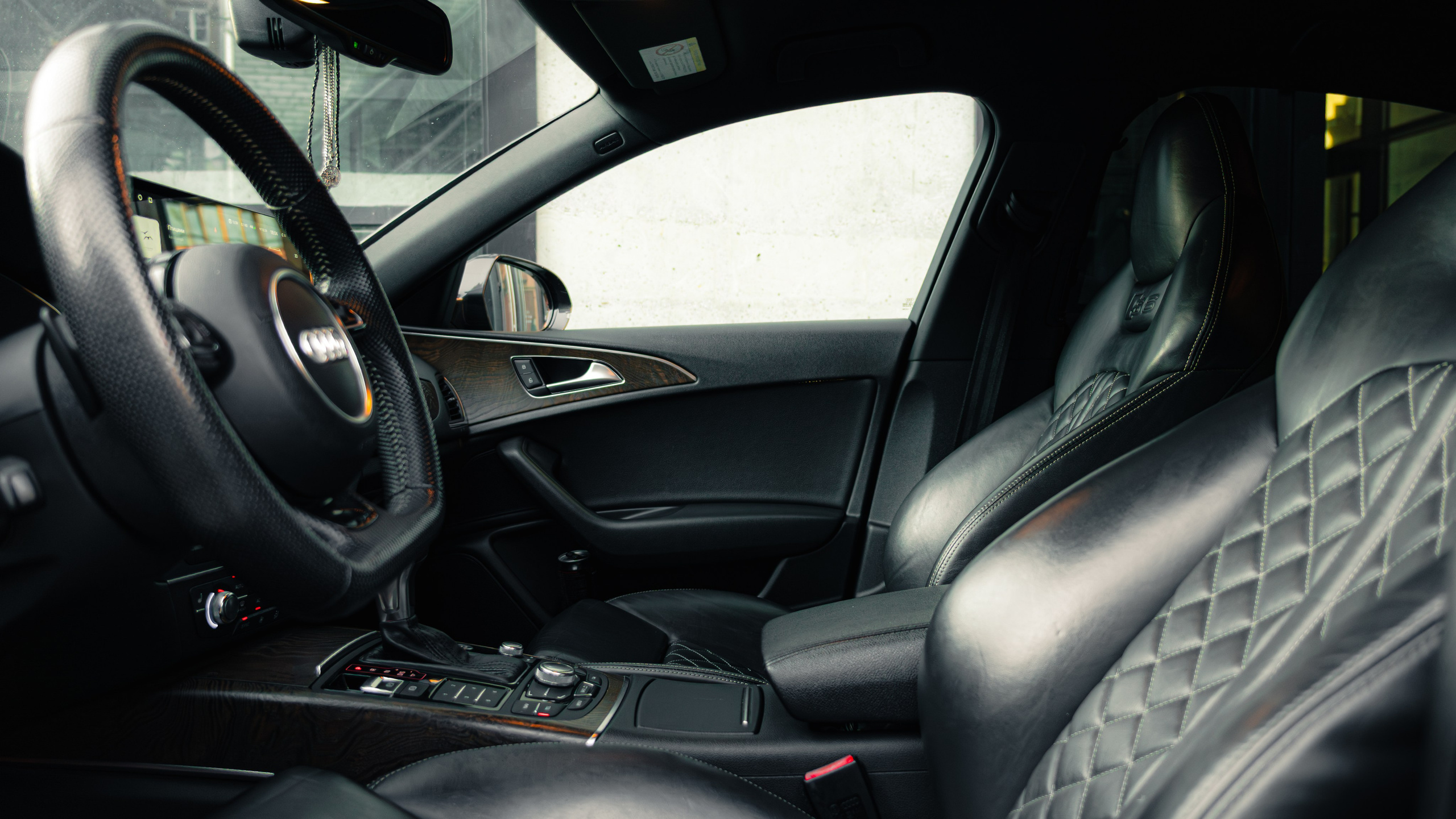 Audi a6. Valya Fleks