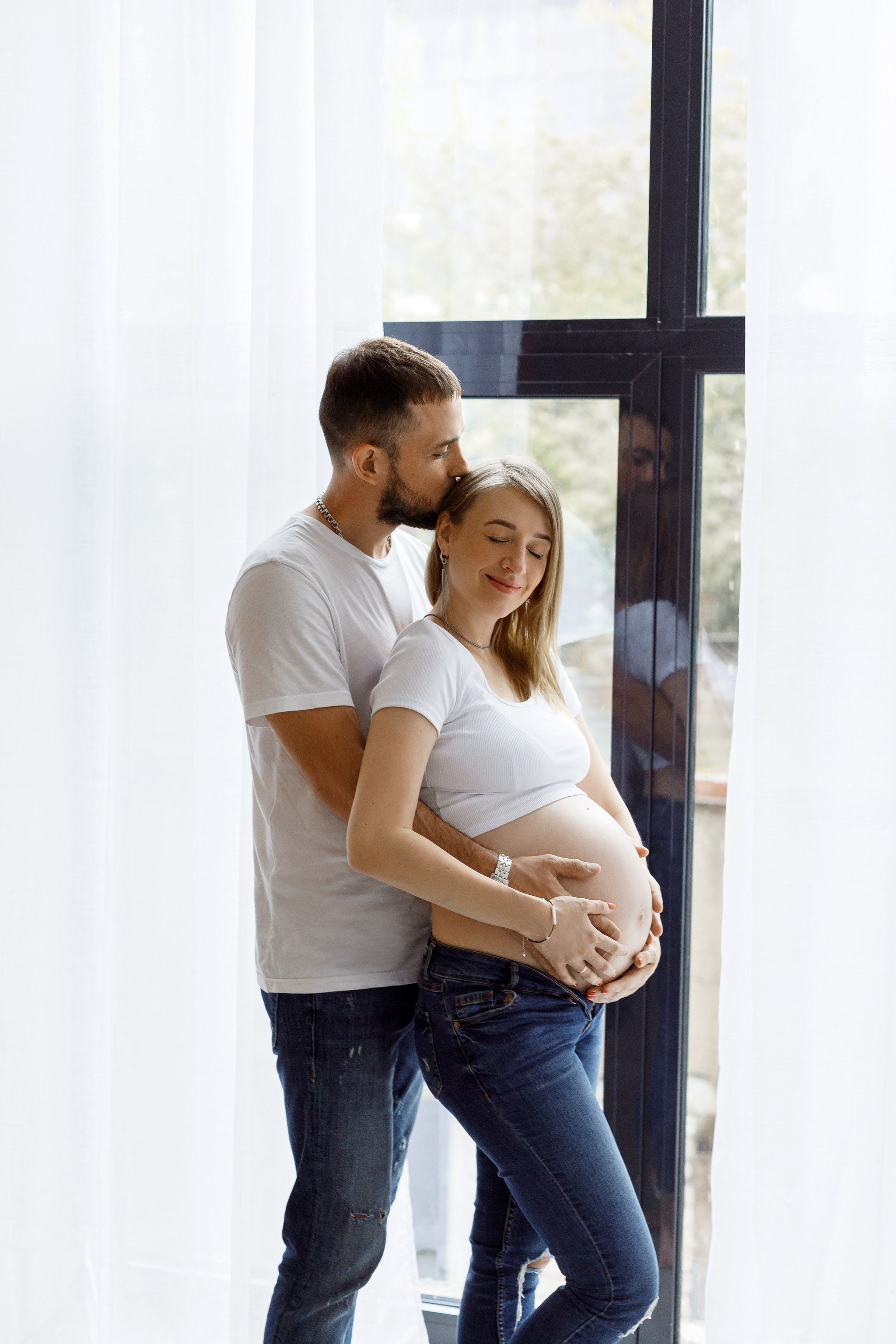 Фотосессия беременности в фотостудии «Мимика». Фотограф Александра Сыщенко