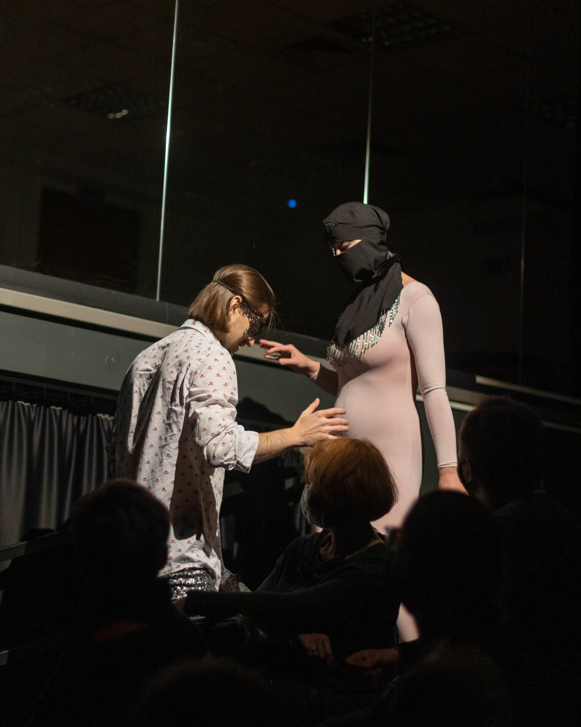 Спектакль «Маскарад». Игорь Березин — фотограф в Москве. Мужские портреты и коммерческая съёмка