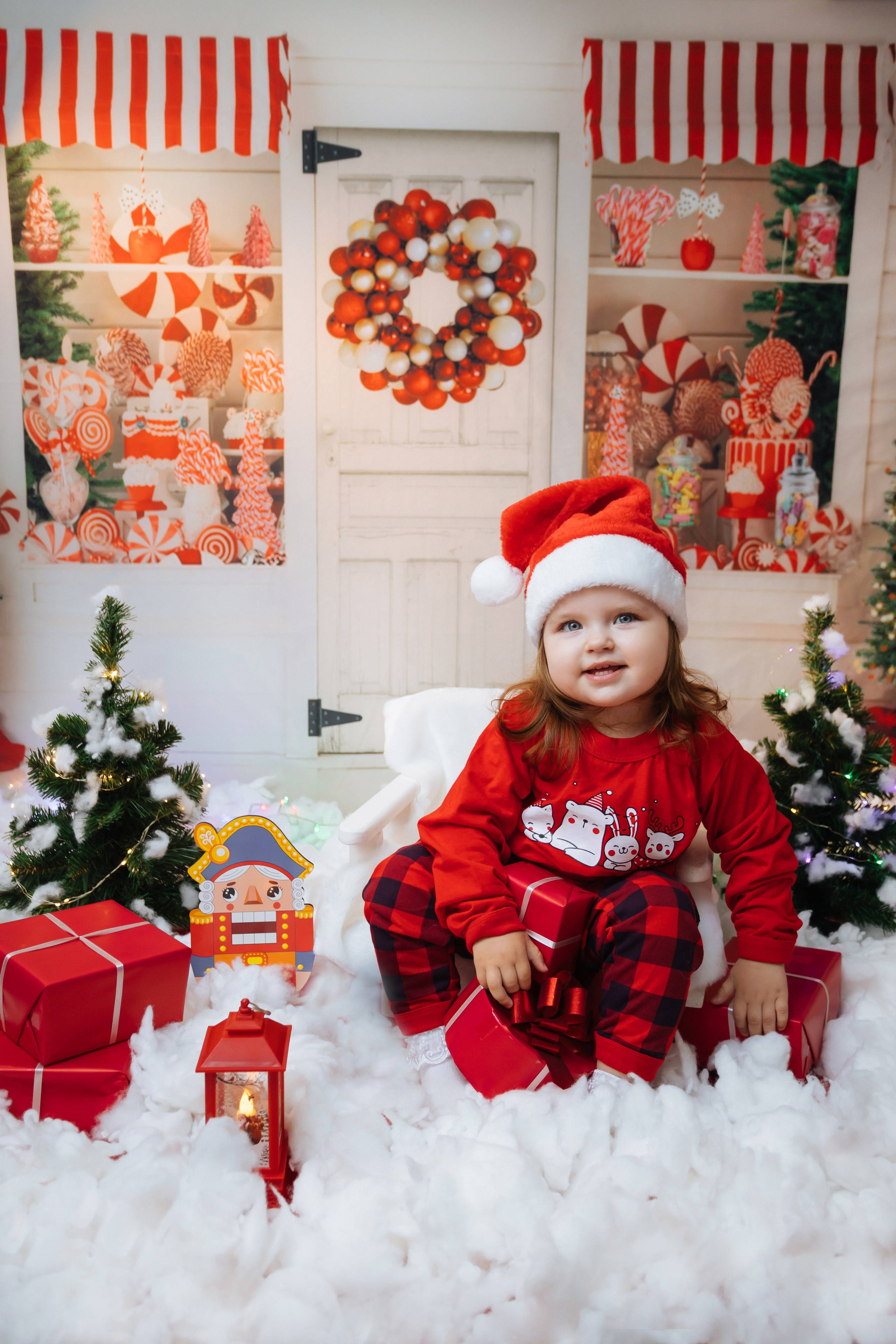 Новогодняя фотосессия — красная фотолокация. Фотограф новорожденных Химки, Красногорск, Мытищи и Москва Елена Третьяк