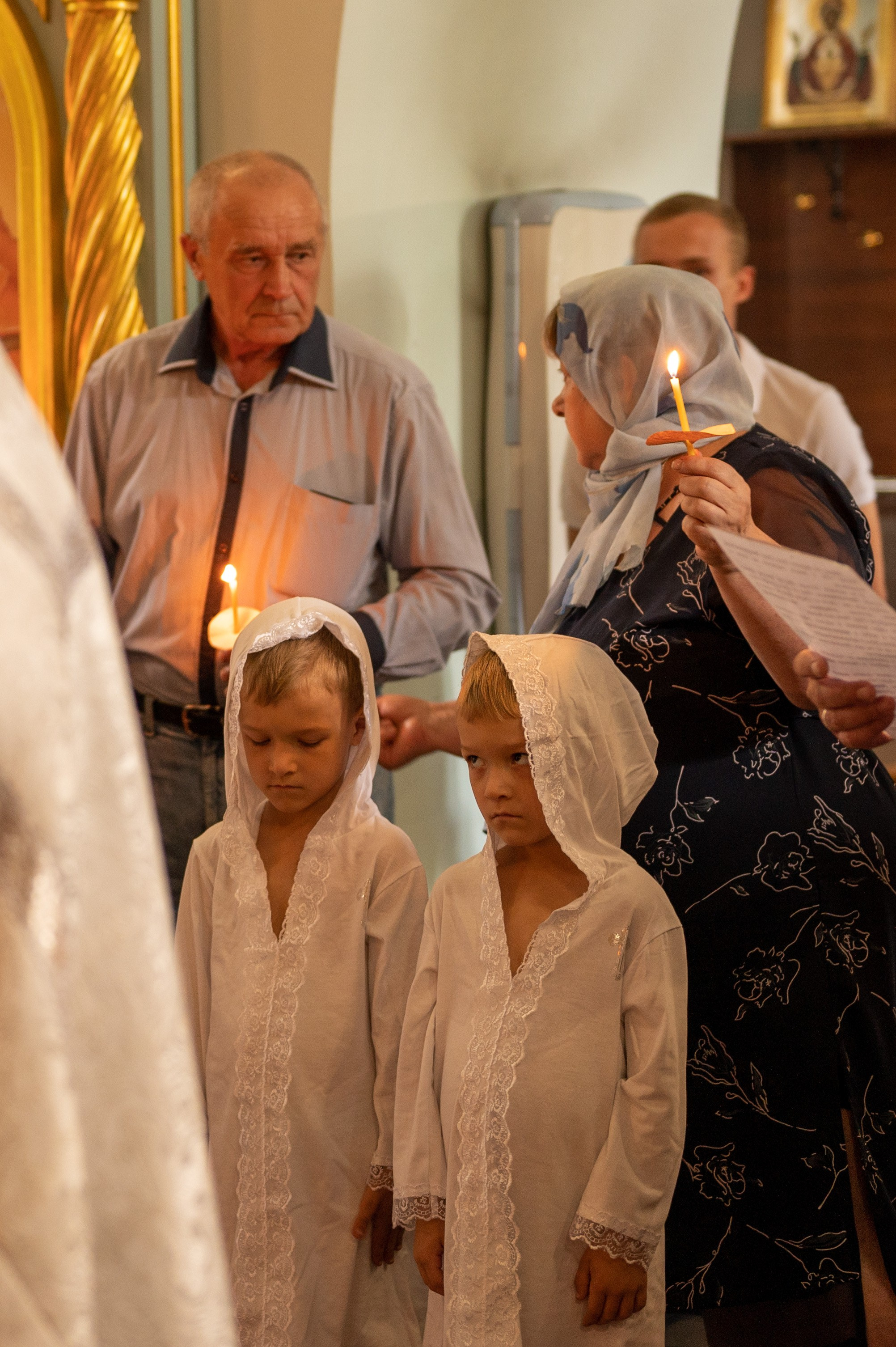 Крещение Матвей и Тимофей. Фотограф новорожденных, семейный детский в Тюмени Татьяна Морозова