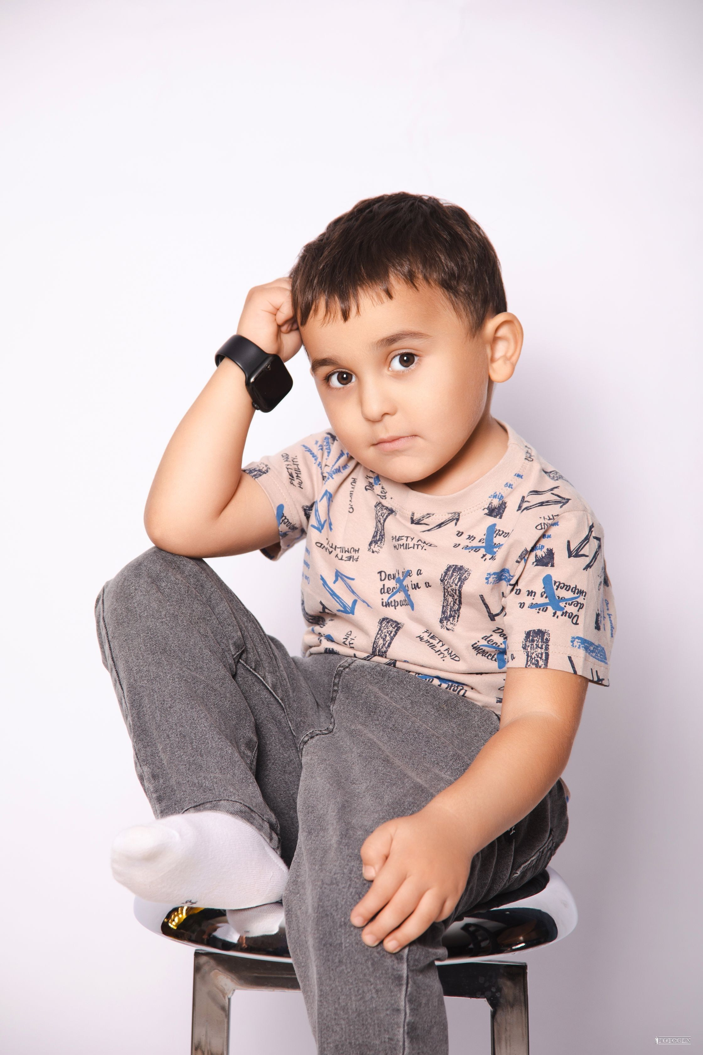 Фотосессия Мальчиков до 6 лет в Студии — Fotogen. Интерьерная фотостудия FOTOGEN г. Краснодар