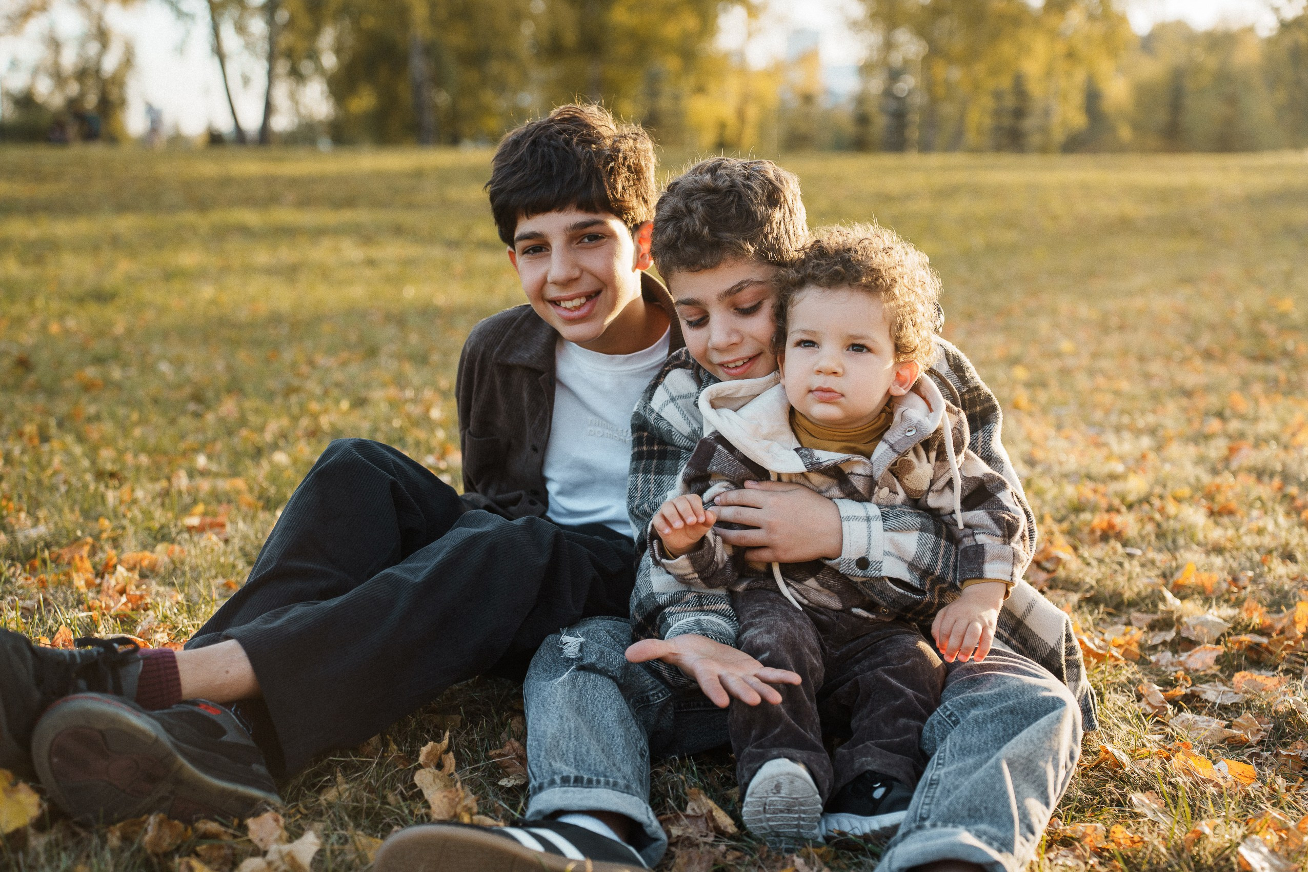 Армен, Сати, Марк, Давид и Арман, парк Арена. Фотограф Дарья Едапина Новосибирск