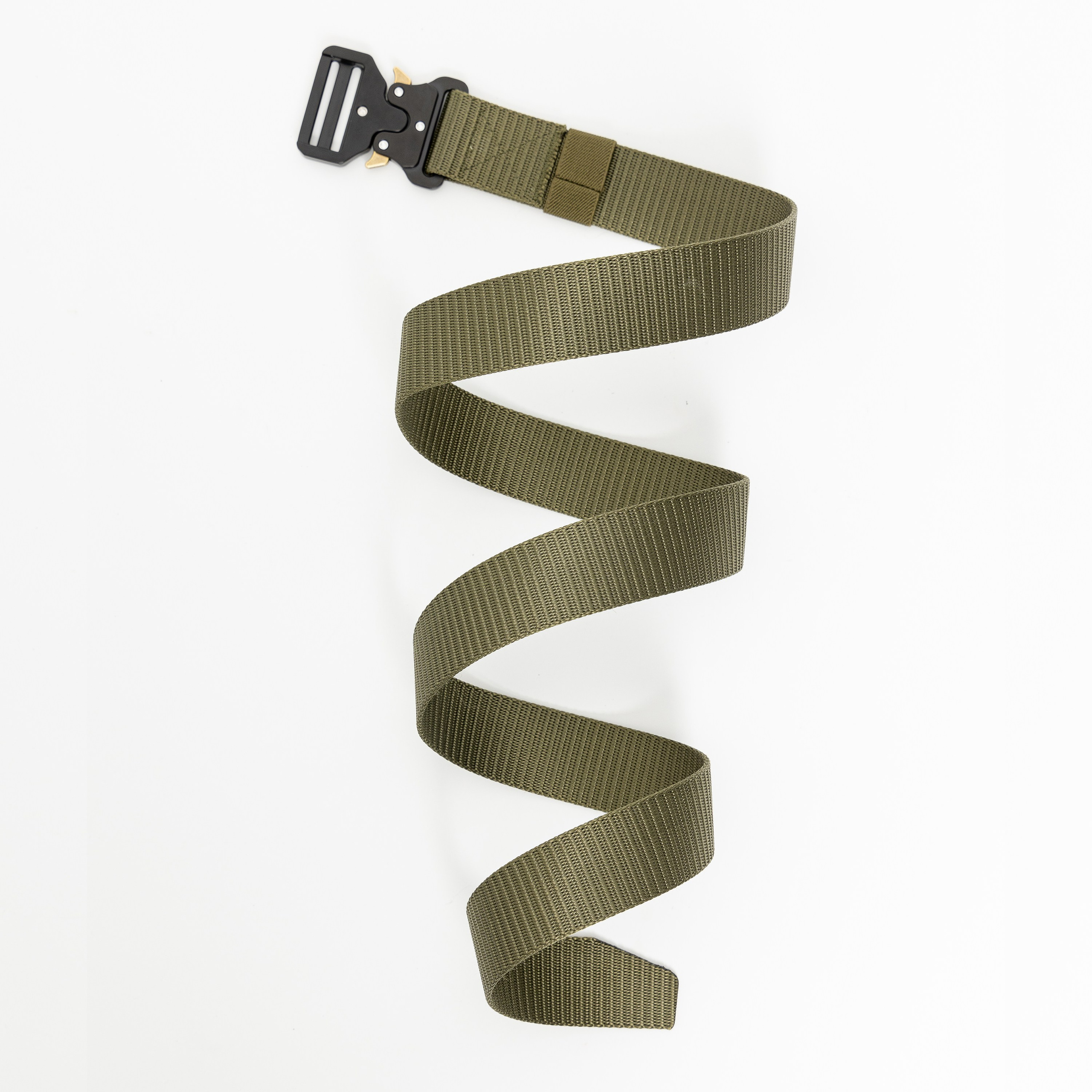 Фотосъемка ремней для маркетплейсов. Алексей Темнов — фотограф в Пятигорске