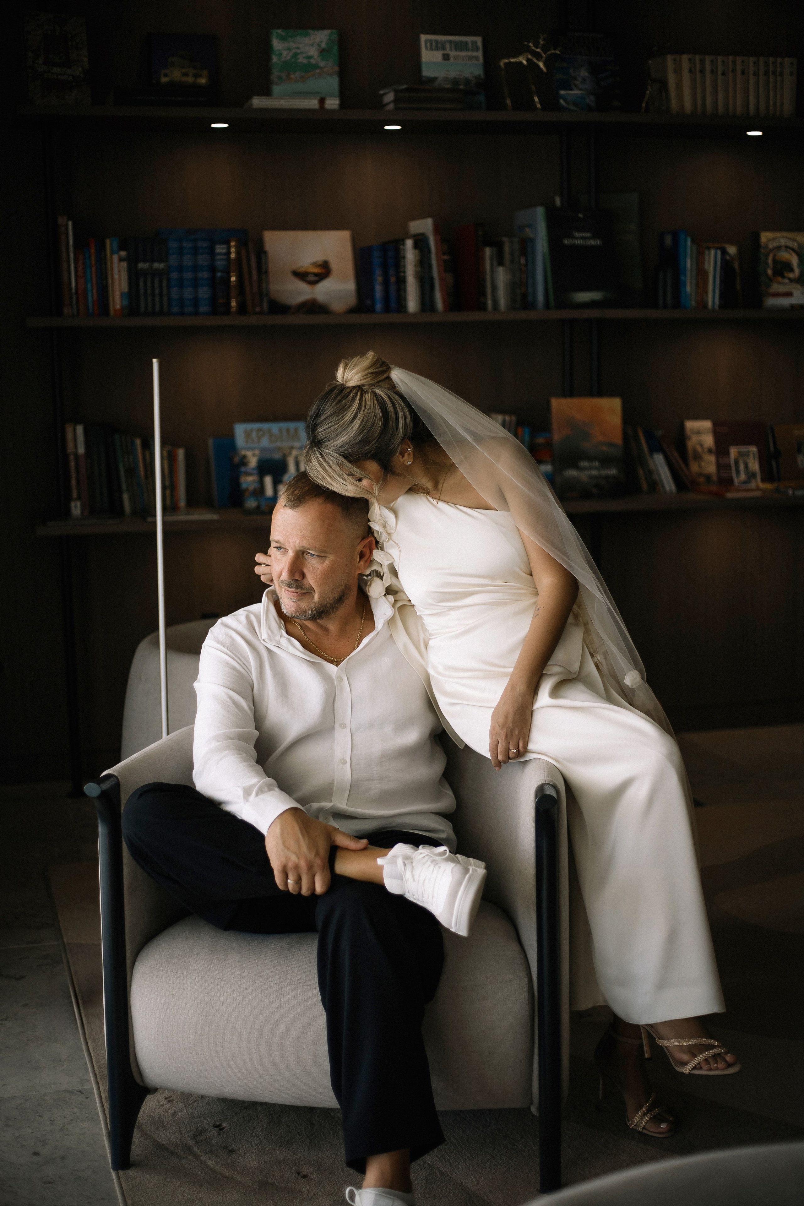 Александр и Гузель. Свадьба для двоих. Винодельня AYA. Фотограф Анна Лейман. Севастополь