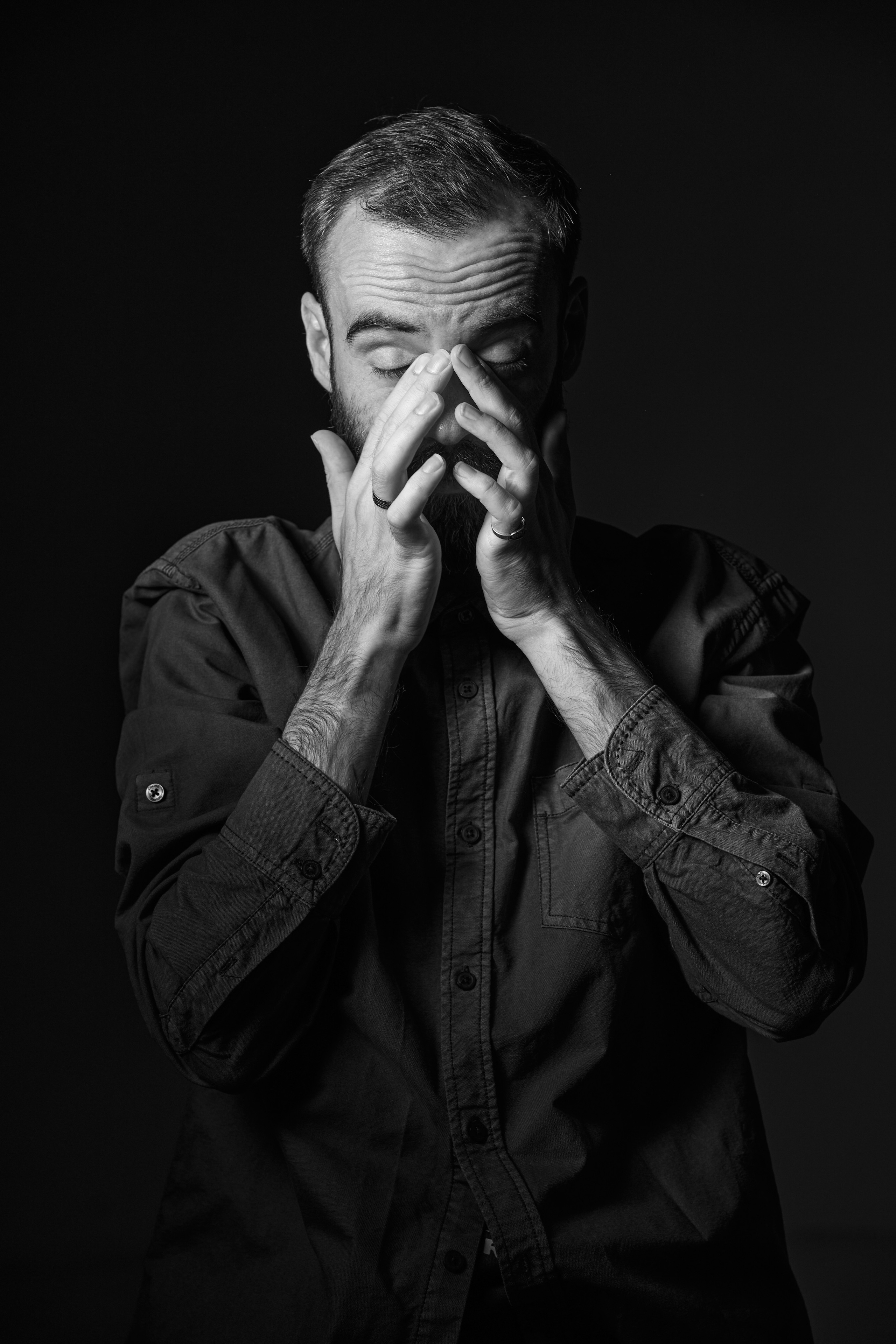 ЛЕВ. Портретный фотограф в Павлодаре Руслан Насыров