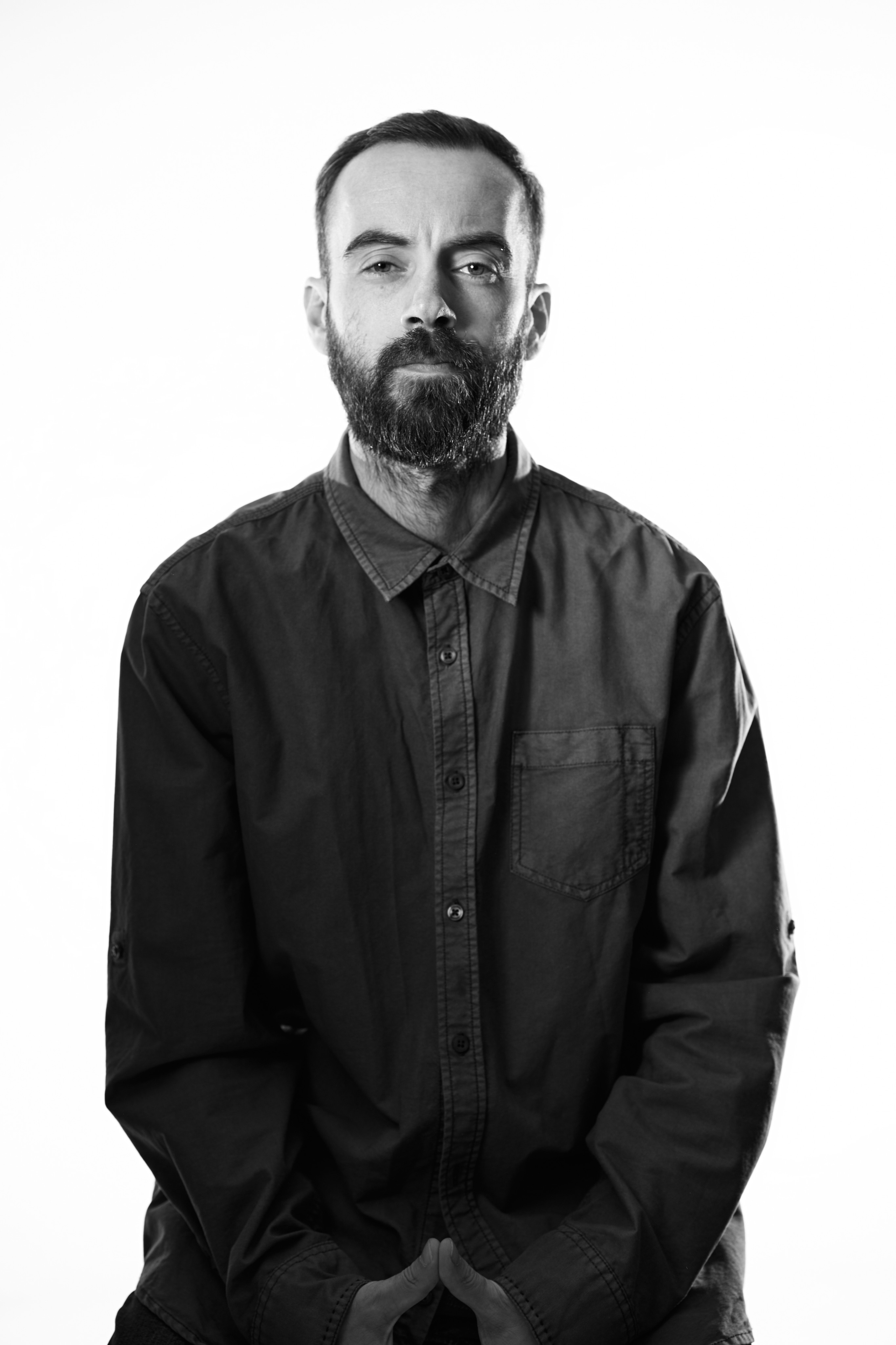 ЛЕВ. Портретный фотограф в Павлодаре Руслан Насыров